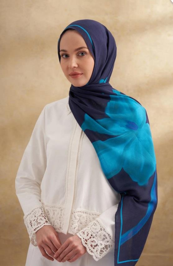 Armanda Çiçek Desenli Şal 3382-Lacivert