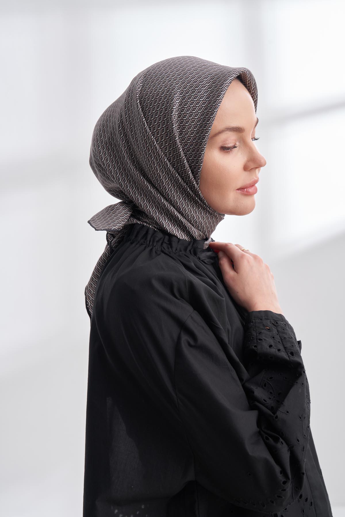 Armanda Noire Desen Tivil İpek Eşarp 4303-Siyah