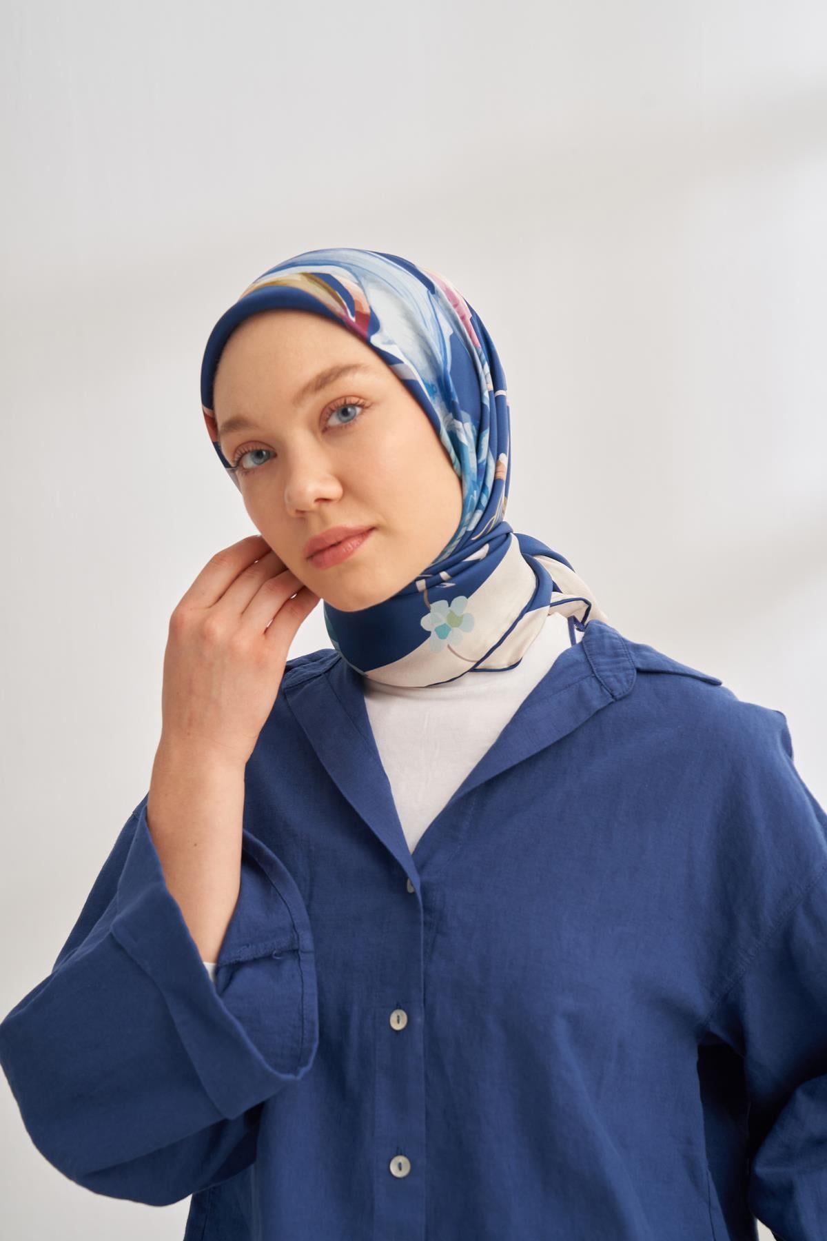 Armanda Rosie DesenTivil İpek Eşarp 4315-Lacivert