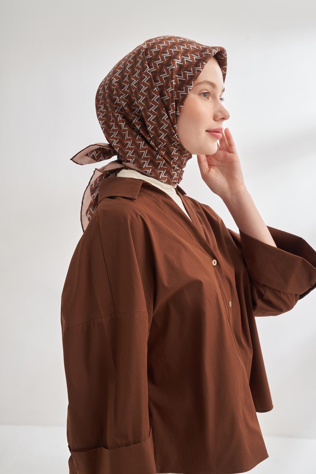 Armanda Rua Desen Tivil İpek Eşarp 4314-Kahve