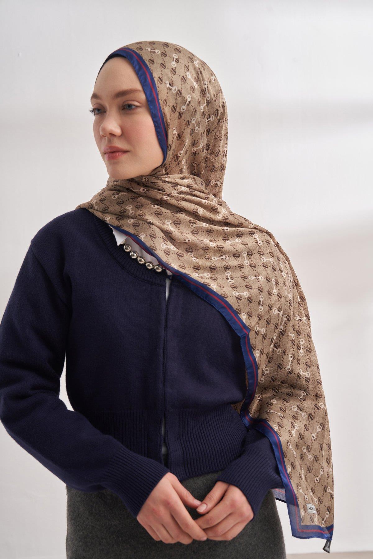 Armanda Vual Monogram Desen Şal 3361-Bej Saks