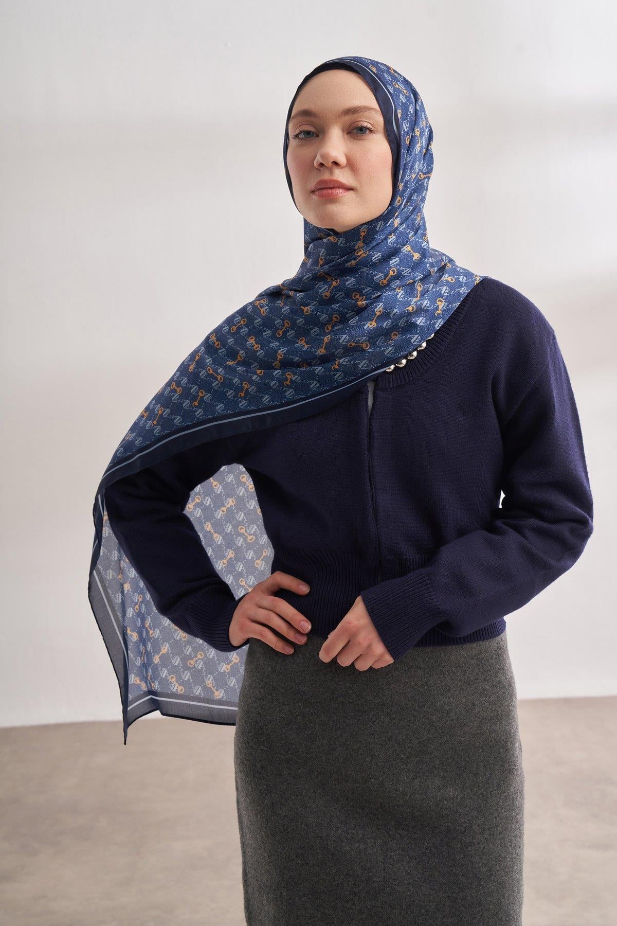 Armanda Vual Monogram Desen Şal 3361-Kot Mavi