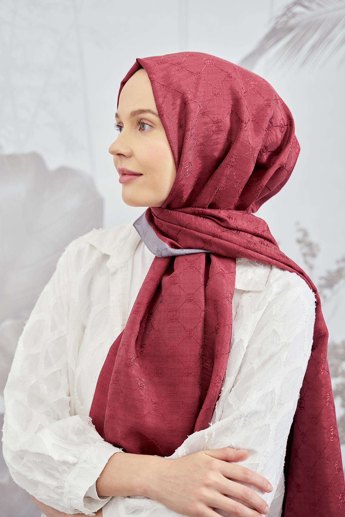 Armanda Zincir Monogram Desenli Şal 3042-Bordo Gri