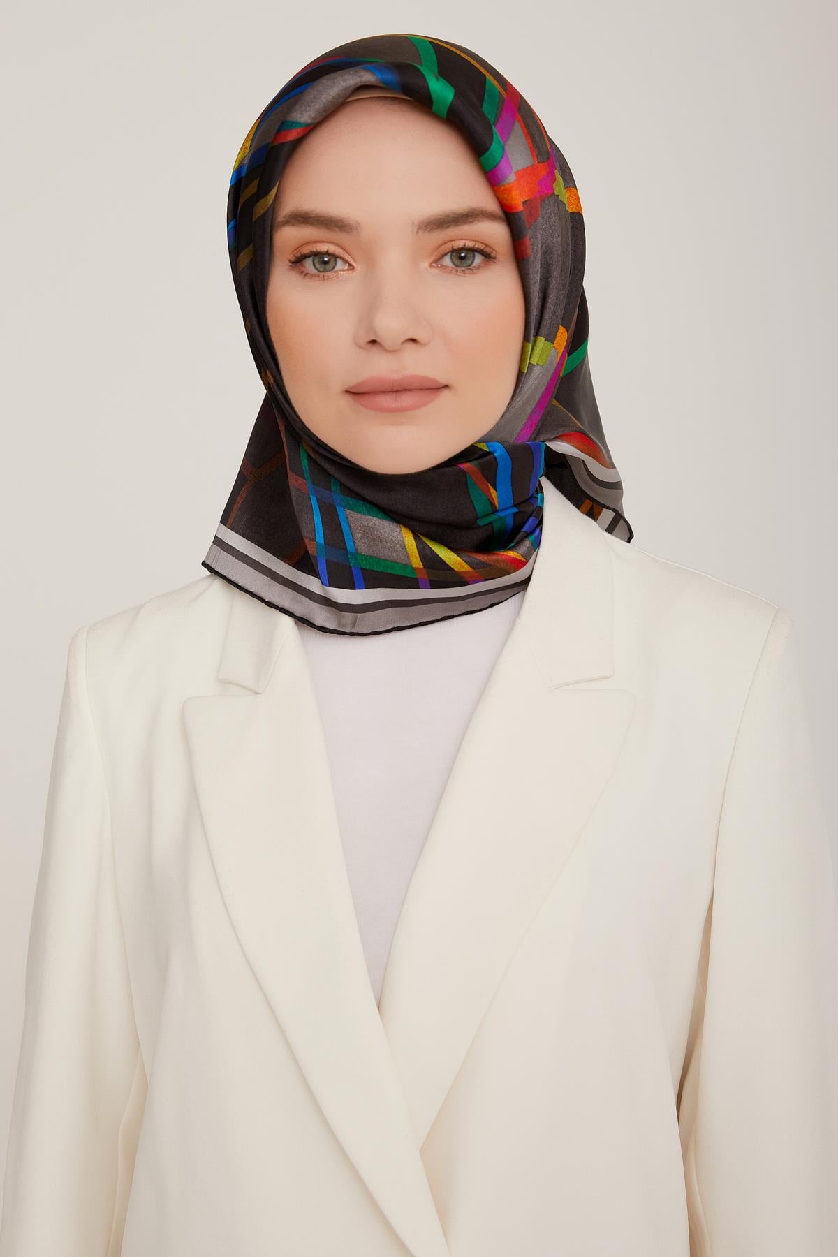 Armine İpek Saten Eşarp 8843D-07