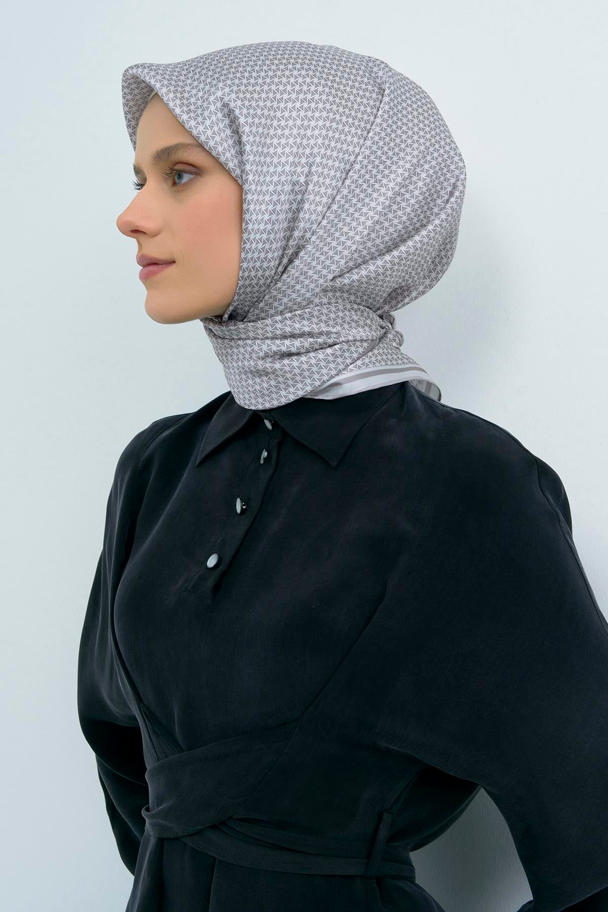 Armine Saten İpek Eşarp 9528D E26YA9528D01-83