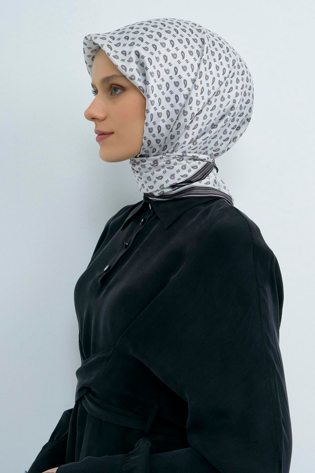 Armine Saten İpek Eşarp 9548D E26YA9548D01-50