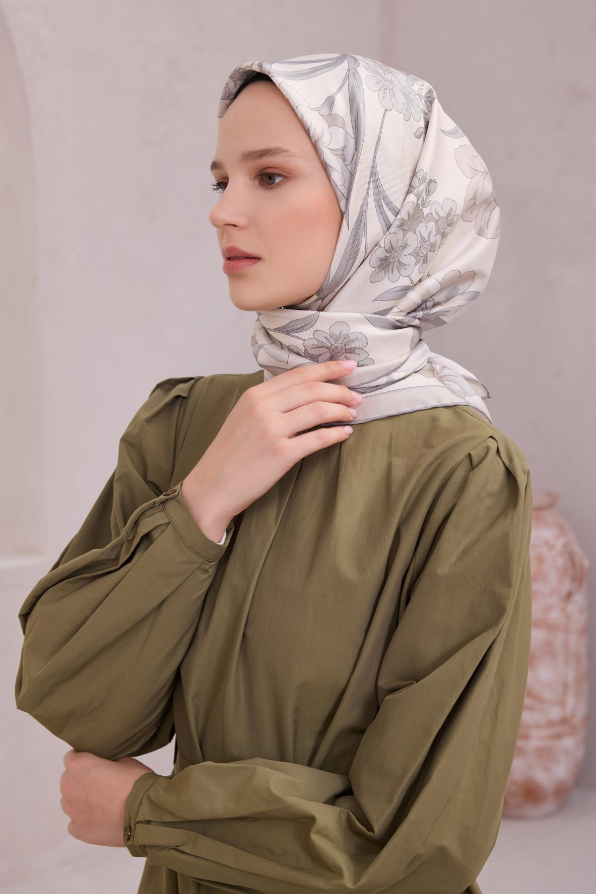 Belli Tivil İpek Eşarp 4219D-59