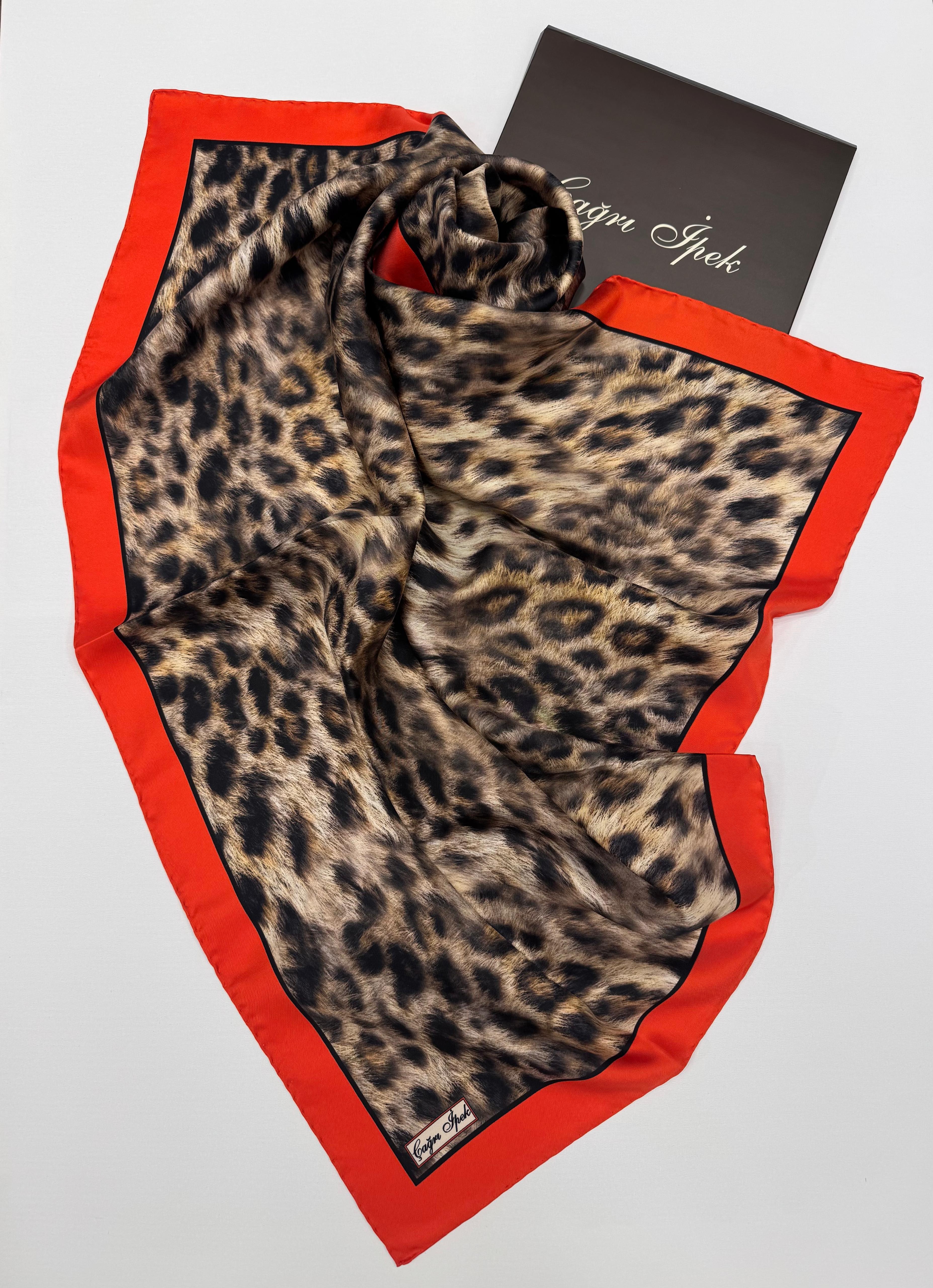 Çağrı İpek Leopar Desen Tivil İpek Eşarp 16032025-Kırmızı