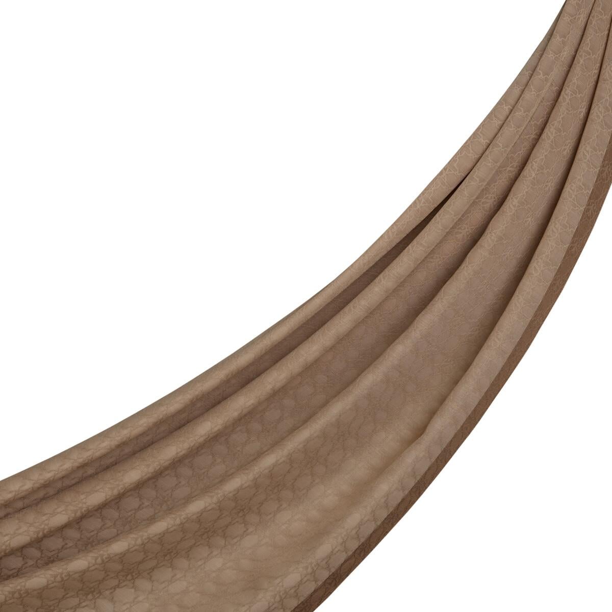 İpekevi Dört Mevsim Monogram Desen Şal 04356-Fondöten