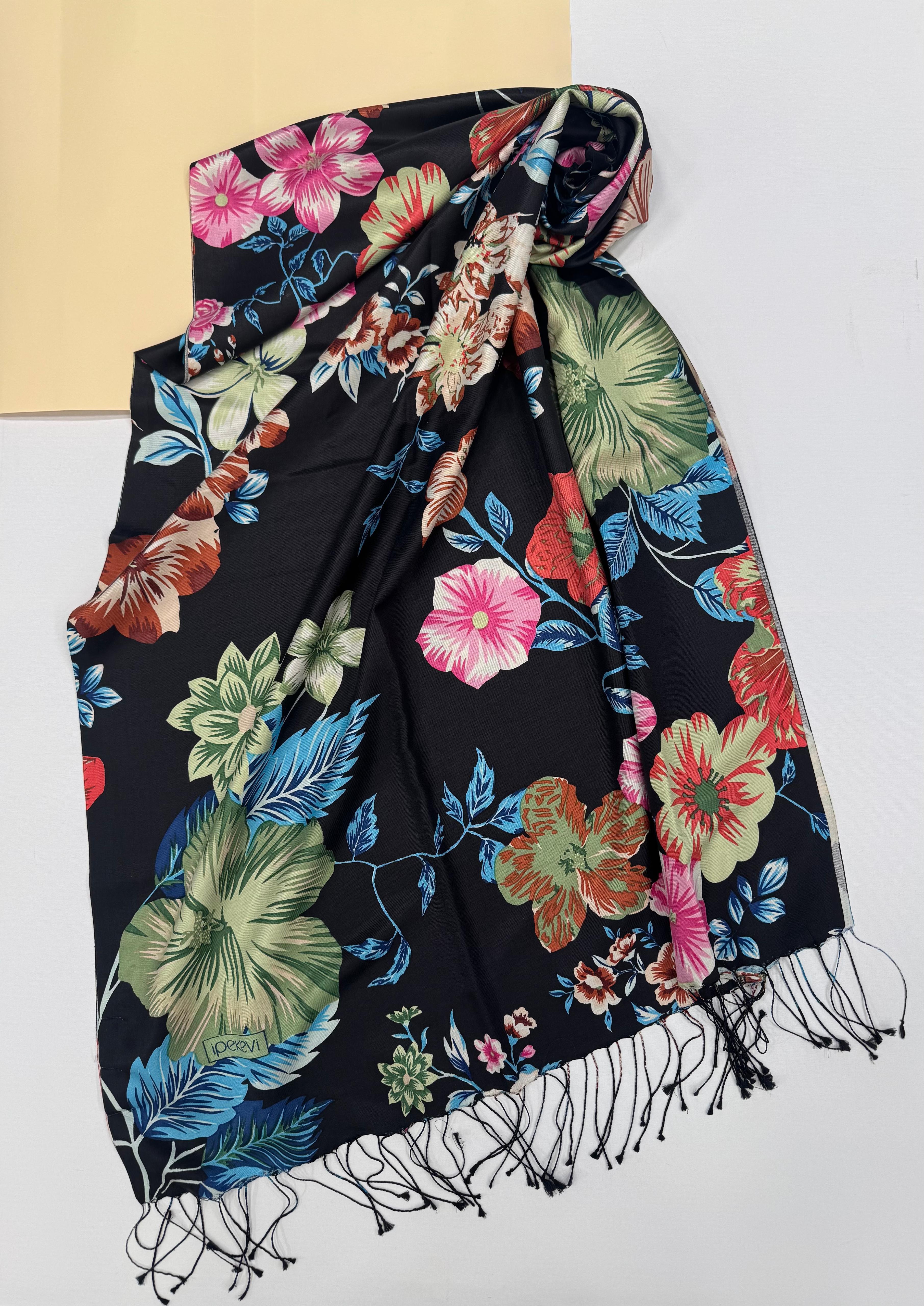 İpekevi Floral Desenli İpek Şal 6107-Siyah