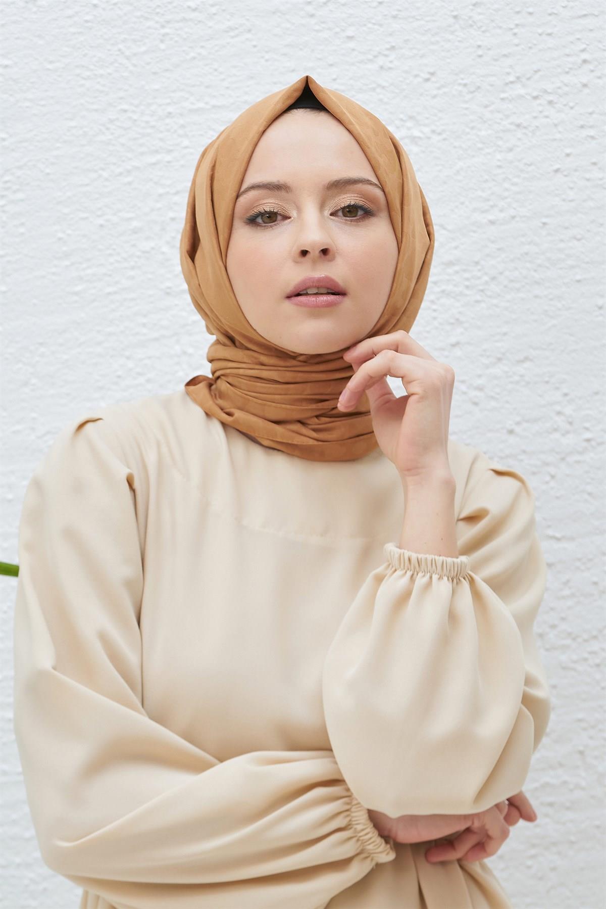 Tına Şal 2068-Camel