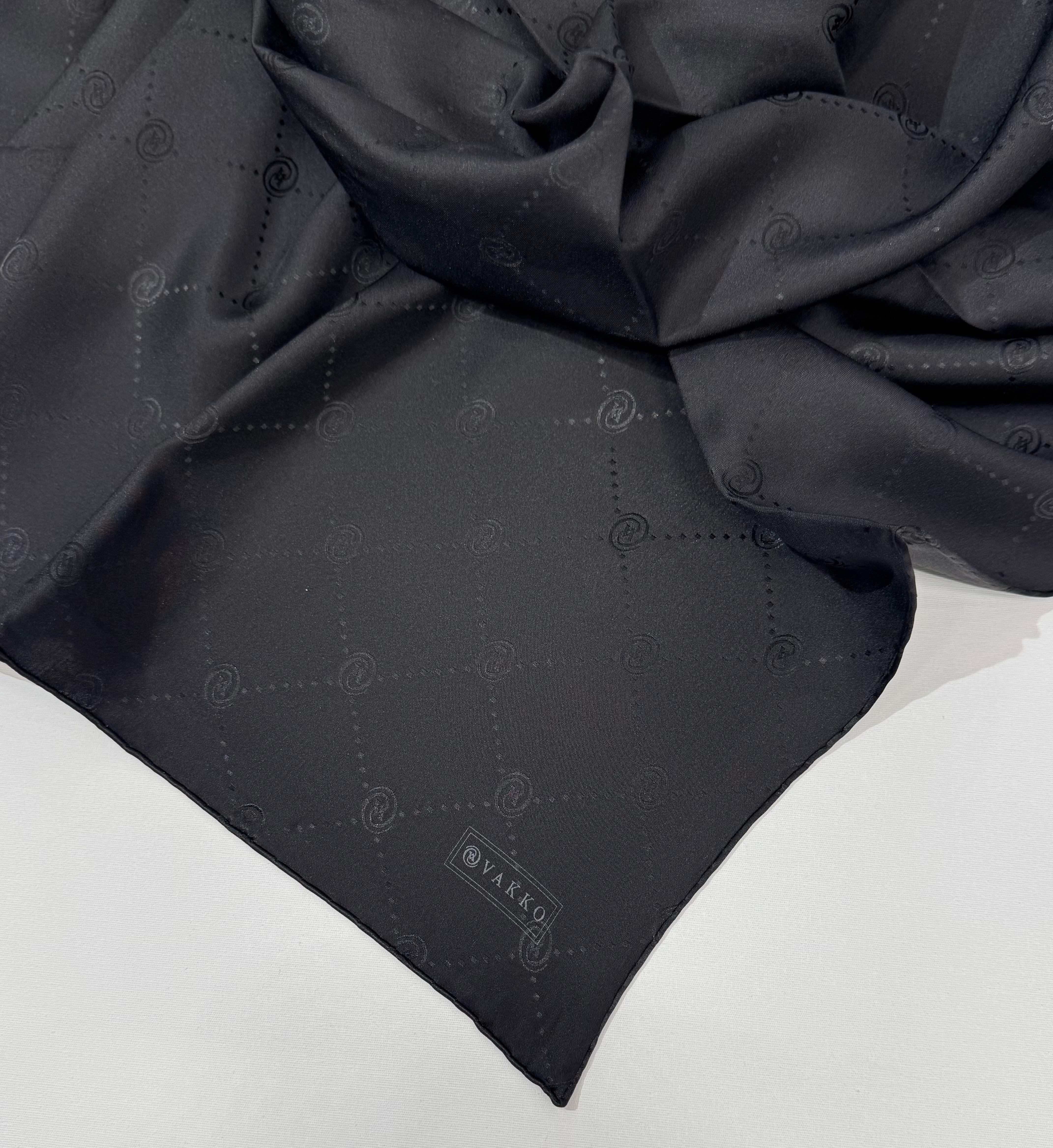 Vakko Monogram Jakar İpek  Eşarp 41549-Siyah