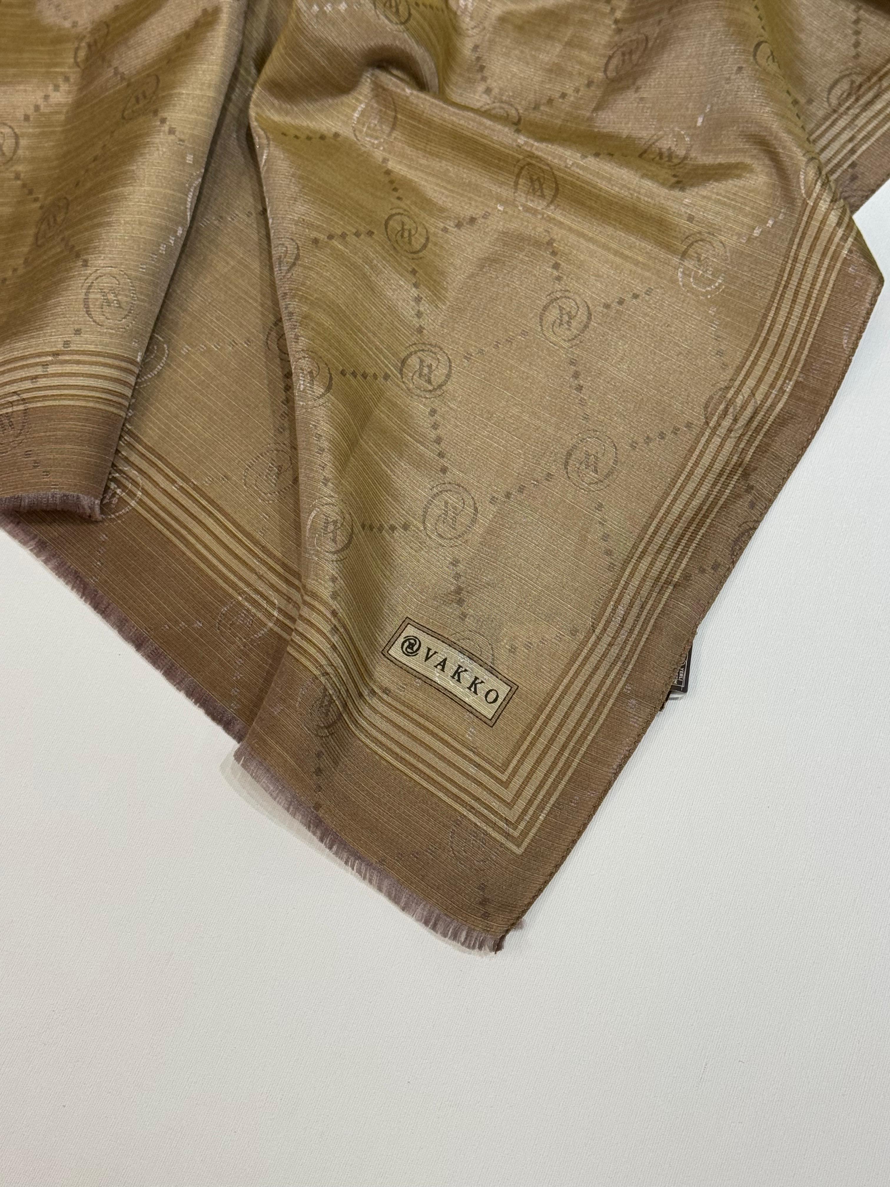 Vakko Monogram Pamuk İpek Bordürlü Şal 41540-Koyu Kum Beji