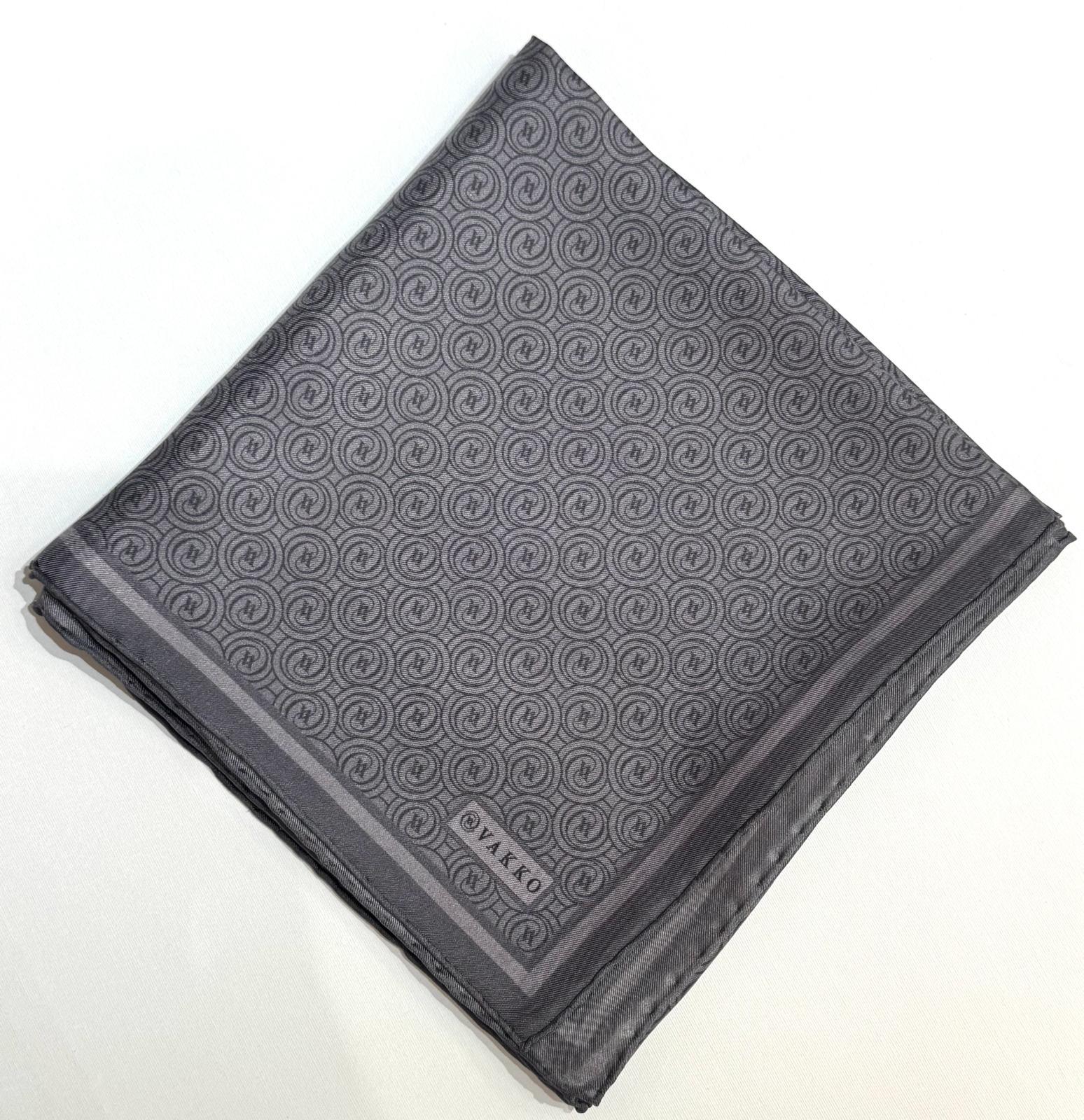 Vakko Tivil Monogram İpek Eşarp 41408-Koyu Gri