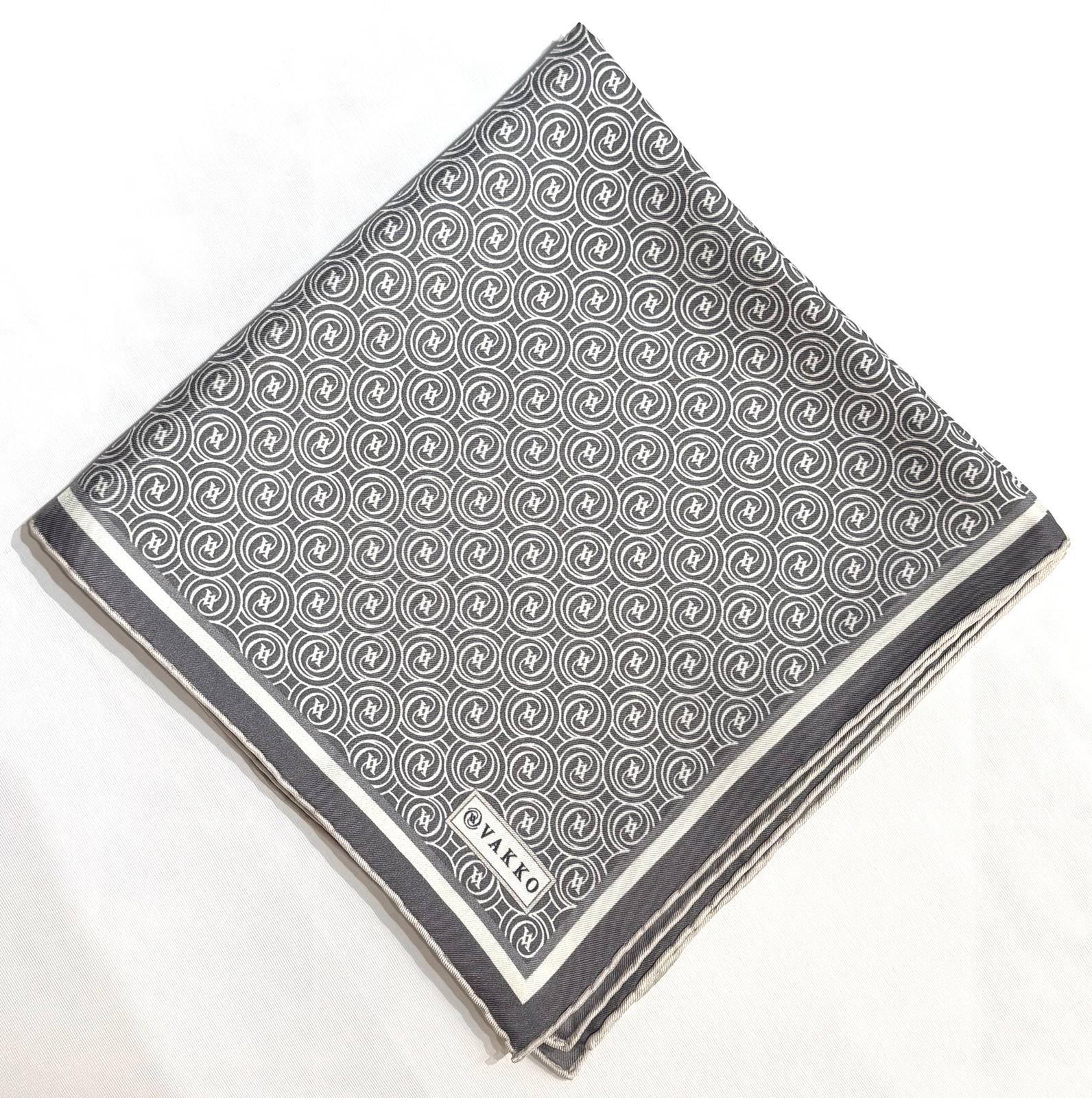 Vakko Tivil Monogram İpek Eşarp 41408-Gri-Ekru-