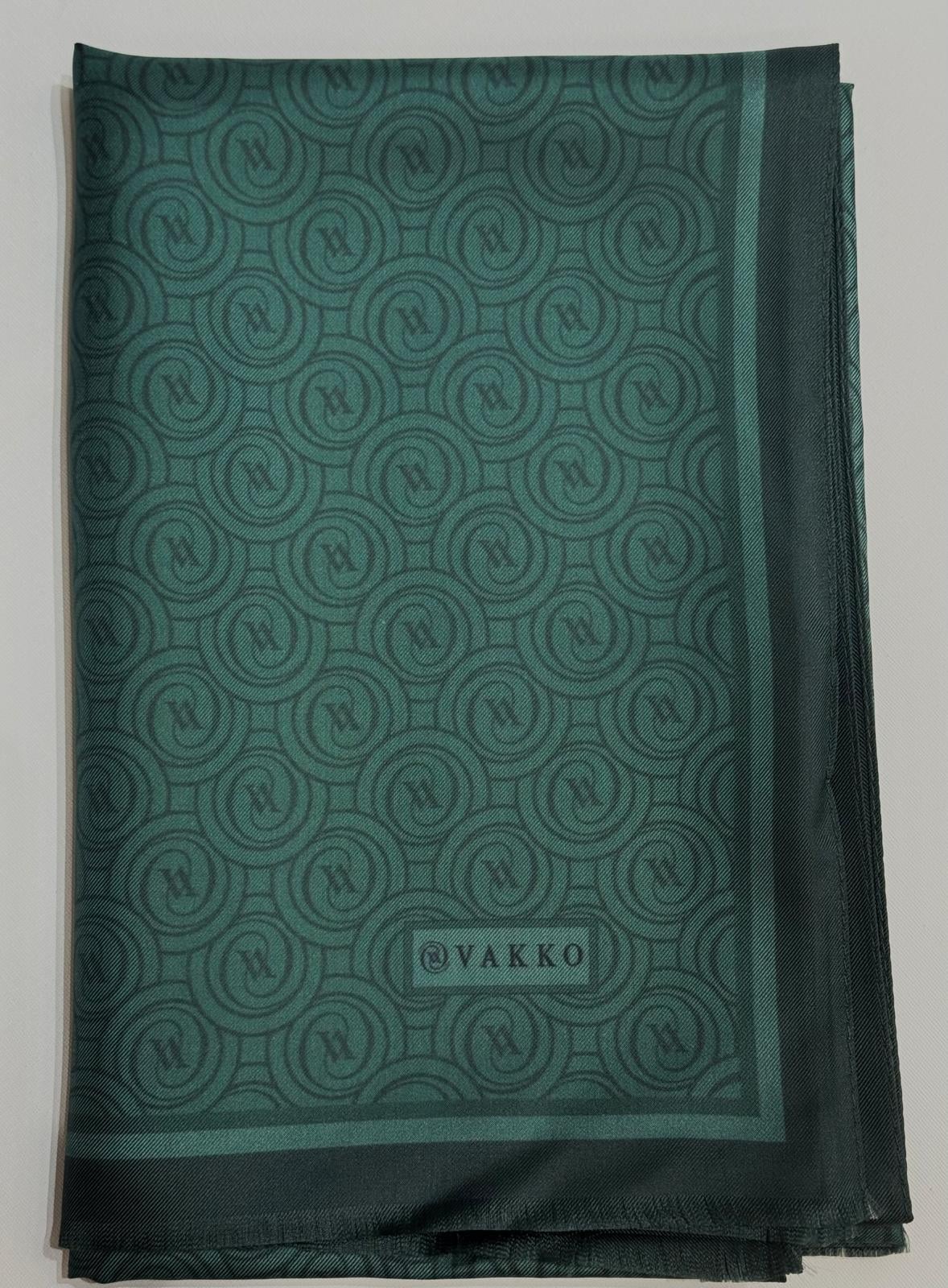 Vakko Tivil Monogram İpek Şal 41407-Zümrüt Yeşili