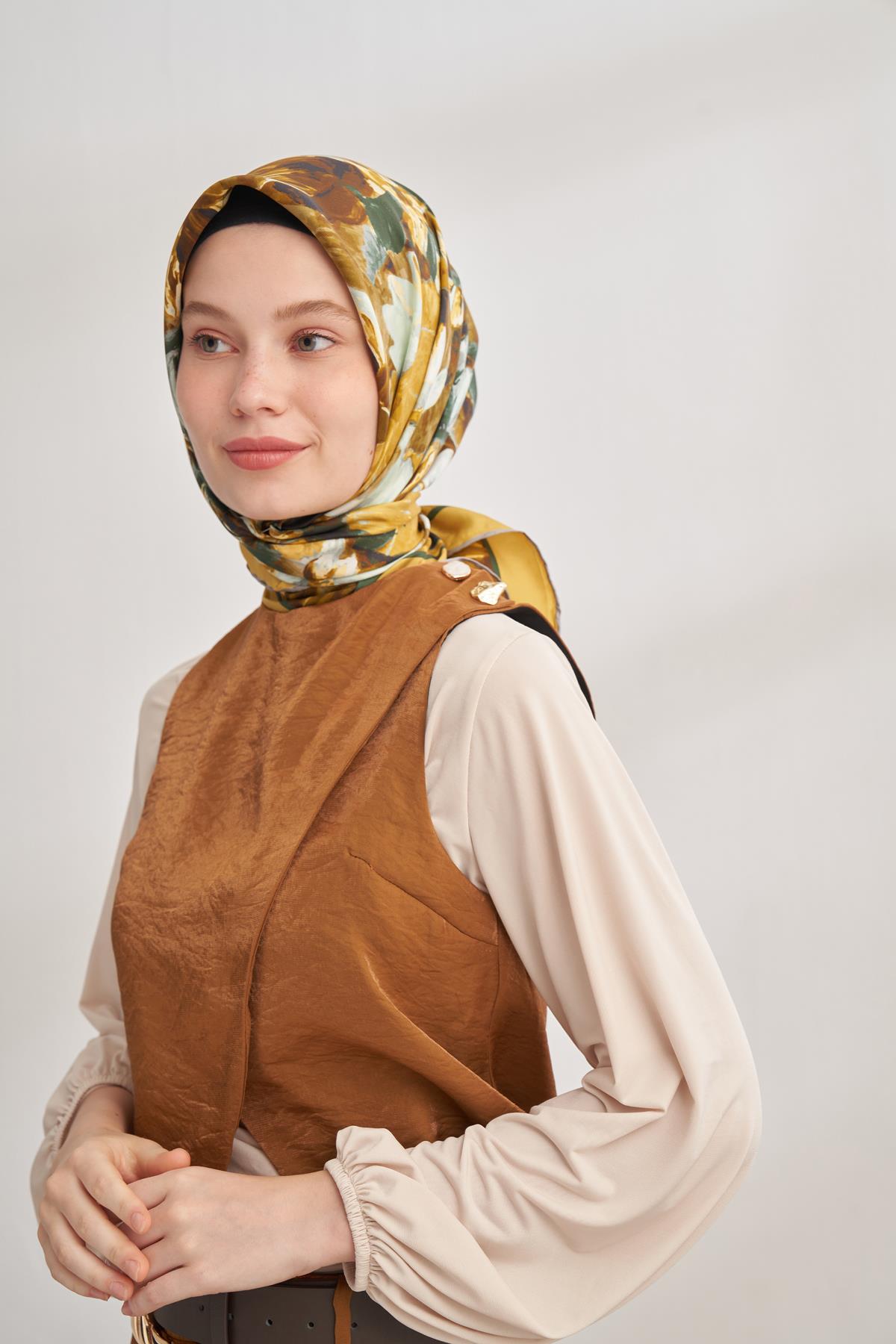 Armanda Abstract Desen Tivil İpek Eşarp 4359-Yağ Yeşili