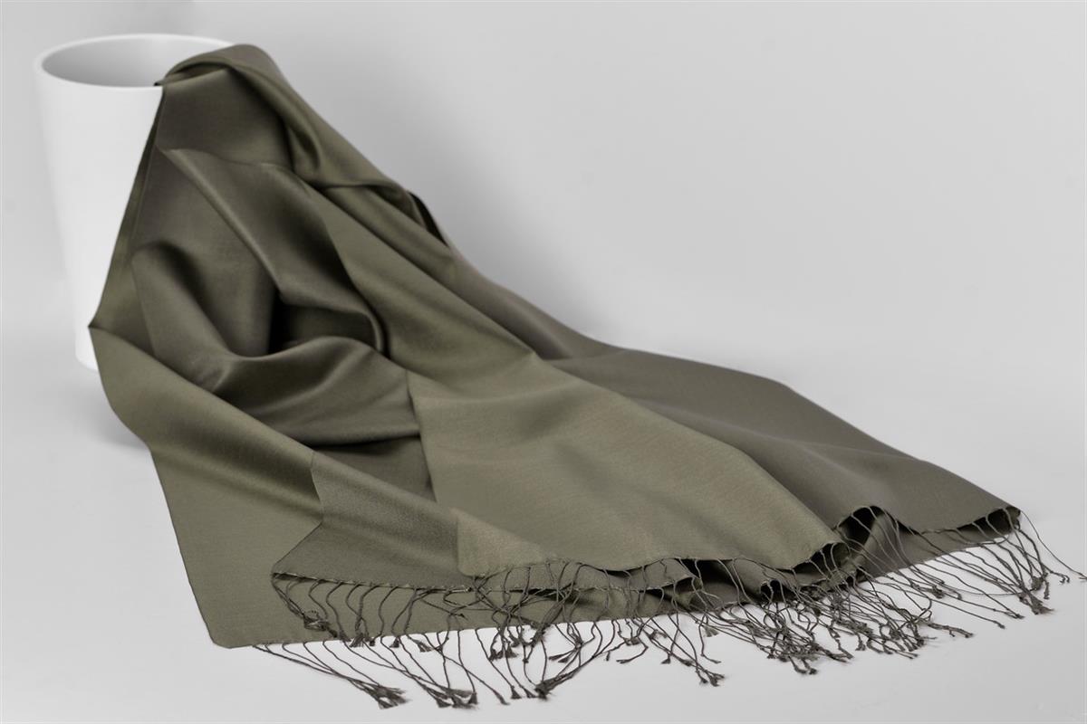 Armanda Çift Taraflı Düz Renk İpek Şal 3011-Haki