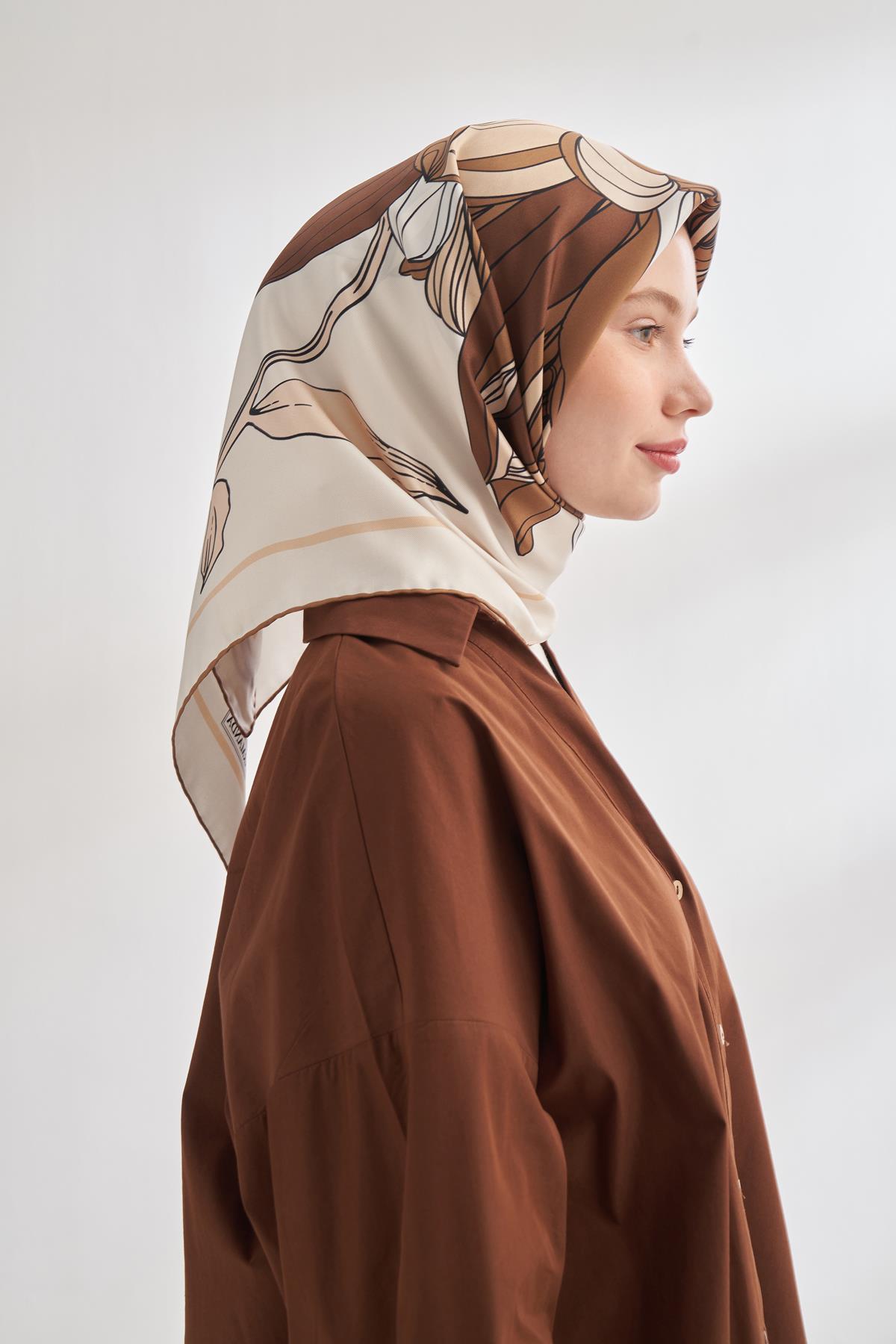 Armanda İvory Desen Tivil İpek Eşarp 4356-Kahve