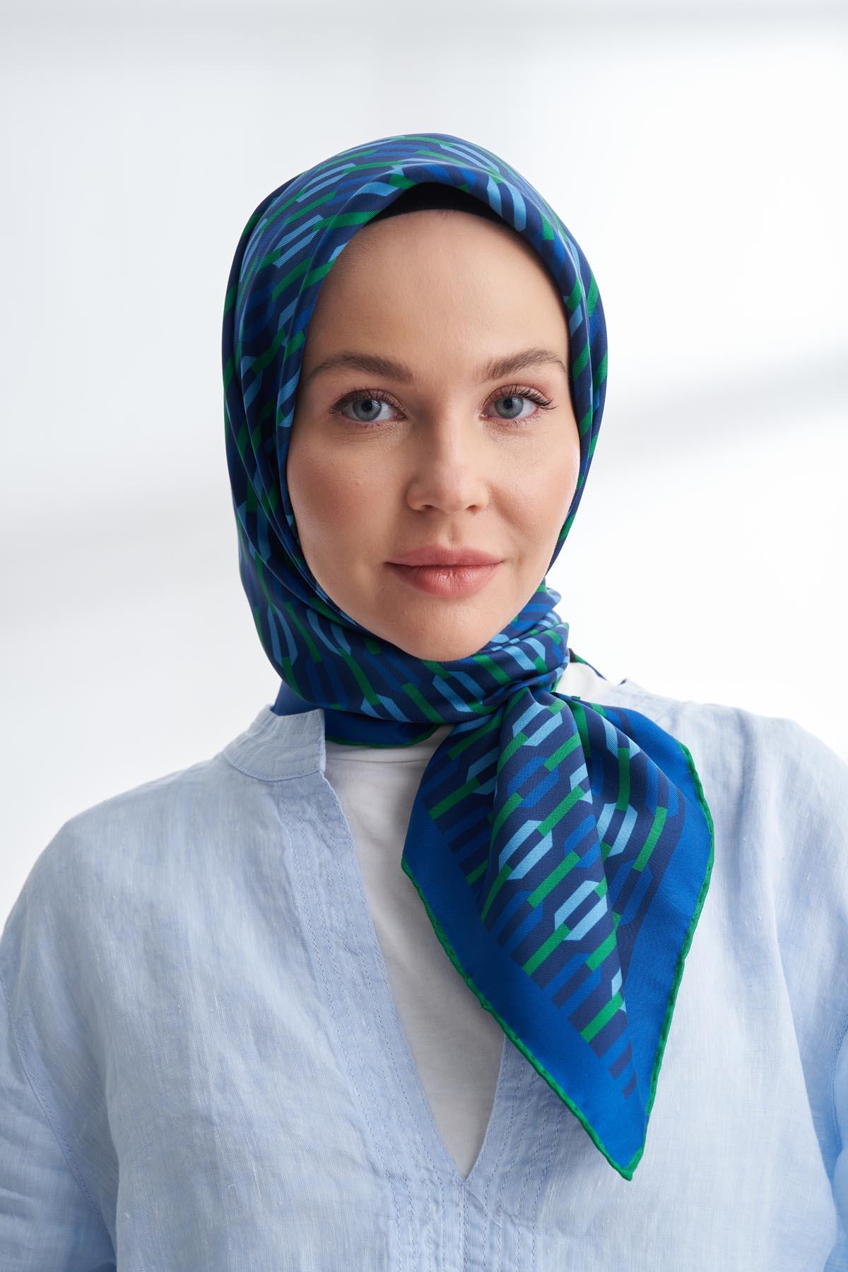 Armanda Line Desen Tivil İpek Eşarp 4304-Zümrüt