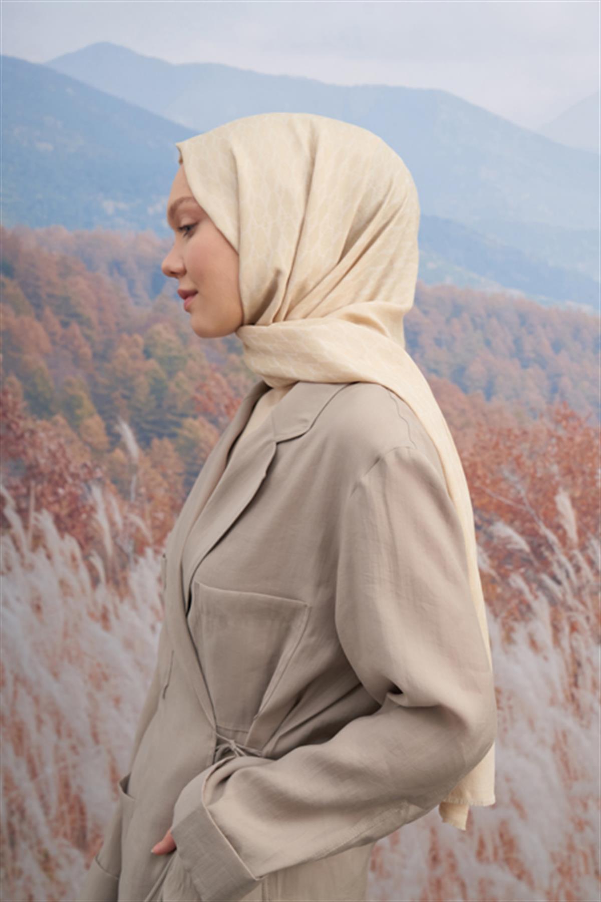 Armanda Monogram Desen Şal 3098-Açık Bej