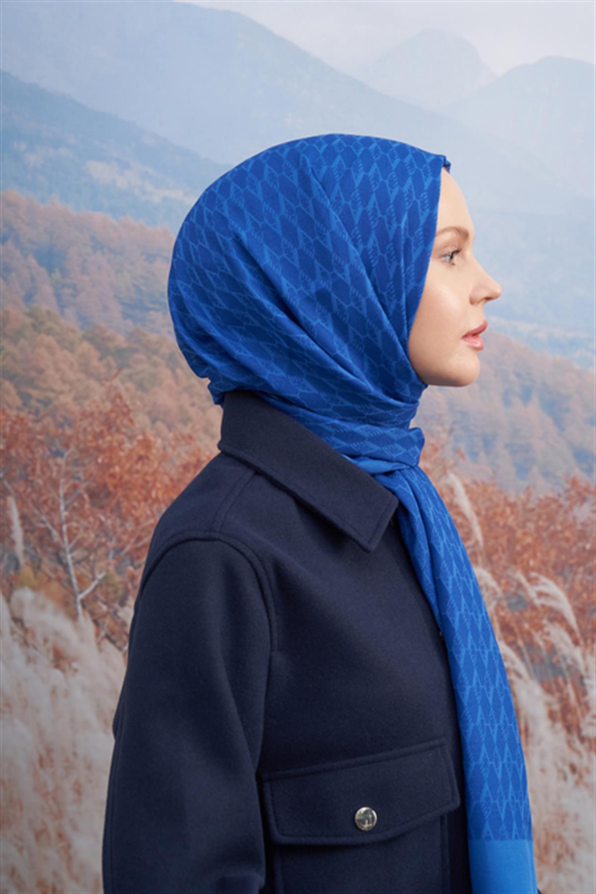 Armanda Monogram Desen Şal 3098-Saks
