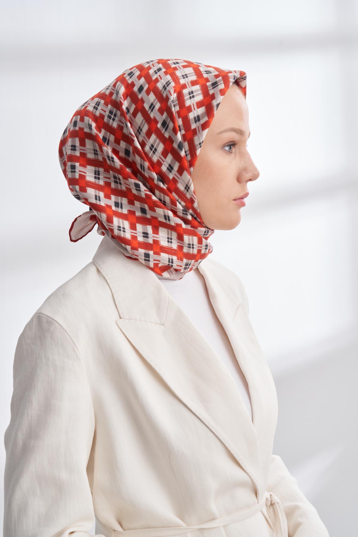 Armanda Network Desen Tivil İpek Eşarp 4307-Kırmızı