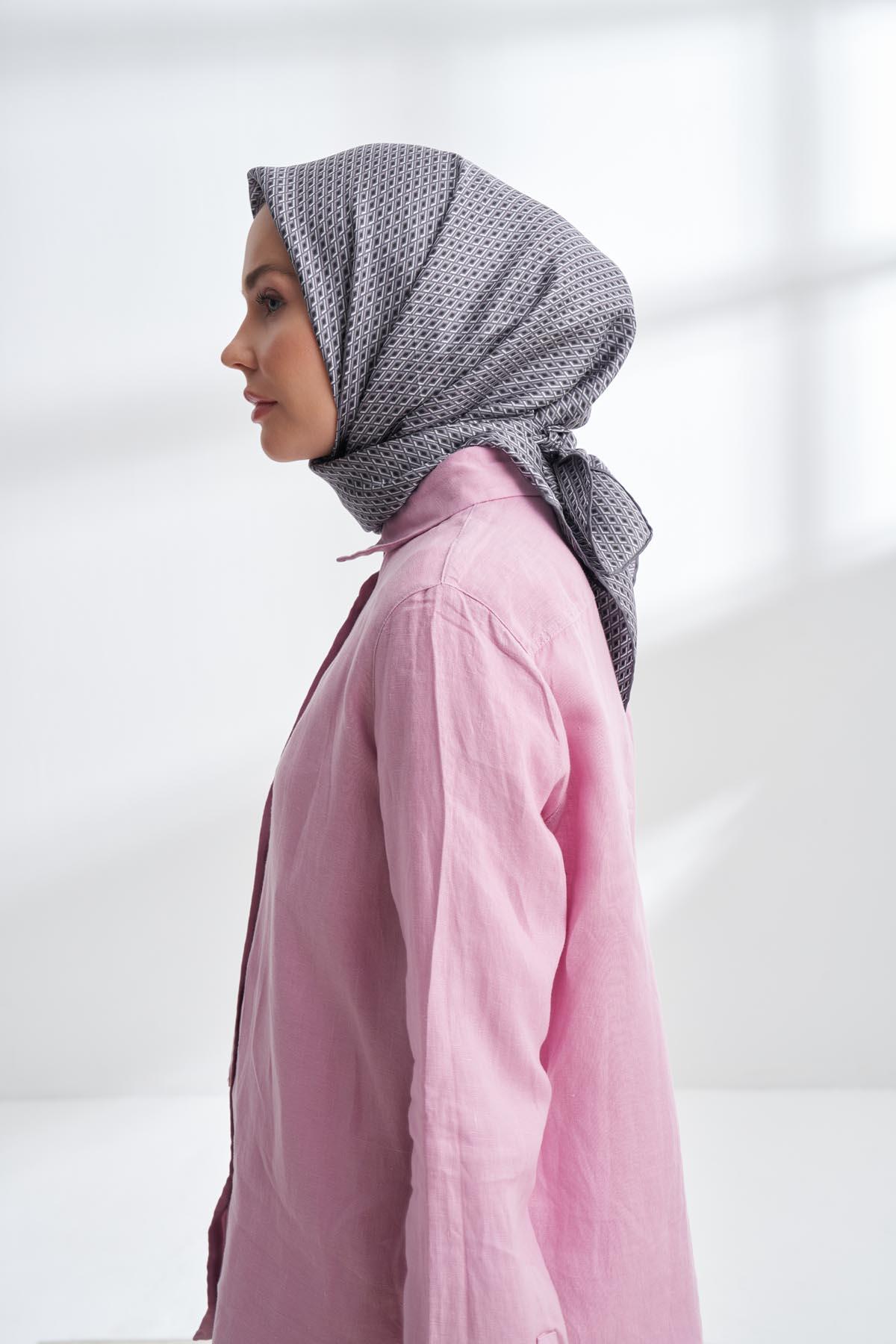 Armanda Noire Desen Tivil İpek Eşarp 4303-Füme