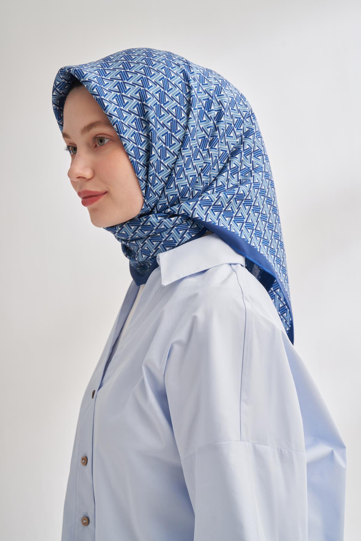 Armanda Rua Desen Tivil İpek Eşarp 4314-Lacivert Bej