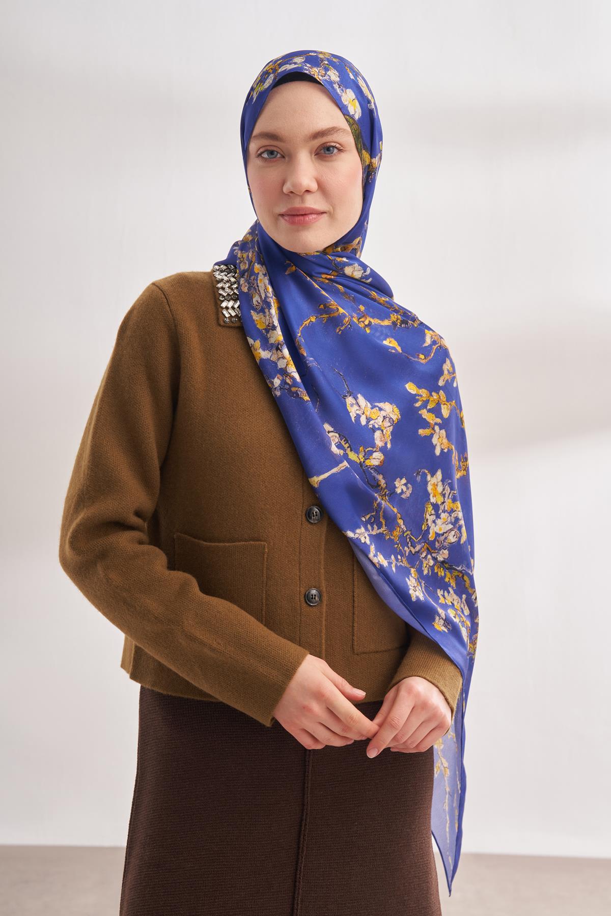 Armanda Vual Almond Bloom Desen Şal 04464-Parlament Mavi