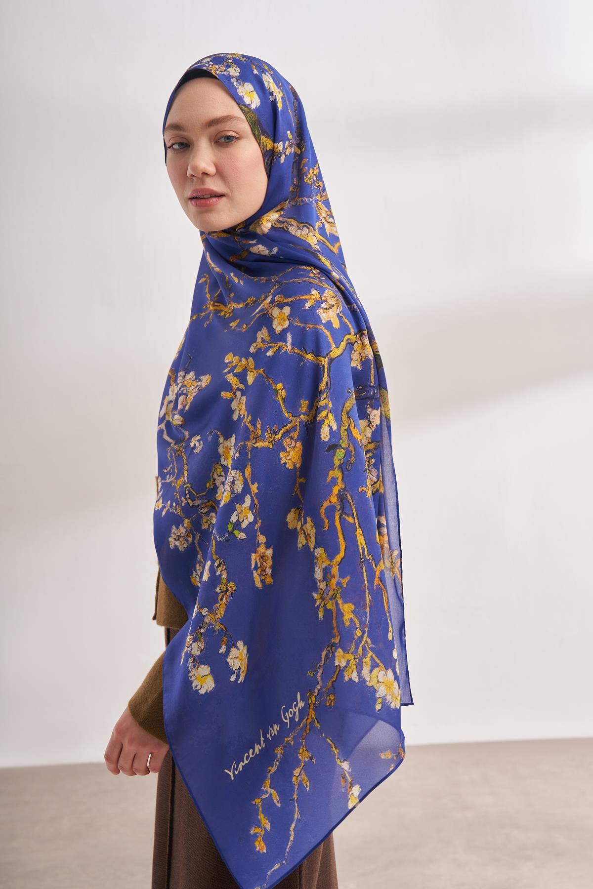 Armanda Vual Almond Bloom Desen Şal 04464-Parlament Mavi