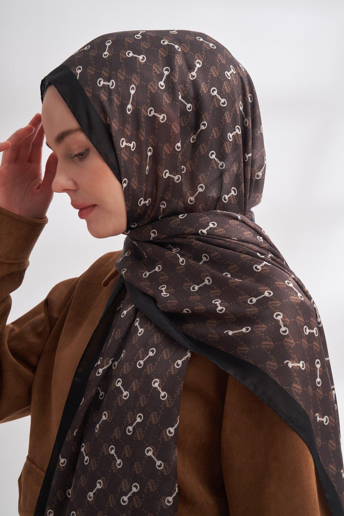 Armanda Vual Monogram Desen Şal 3361-Çikolata