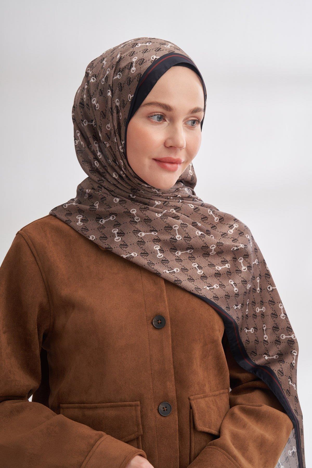 Armanda Vual Monogram Desen Şal 3361-Koyu Vizon