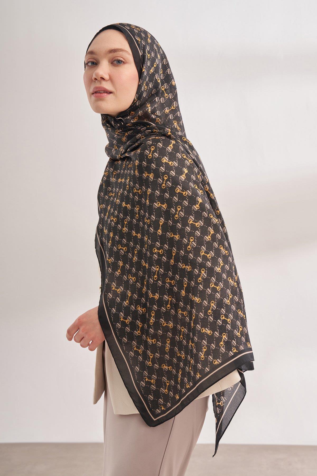Armanda Vual Monogram Desen Şal 3361-Siyah Krem