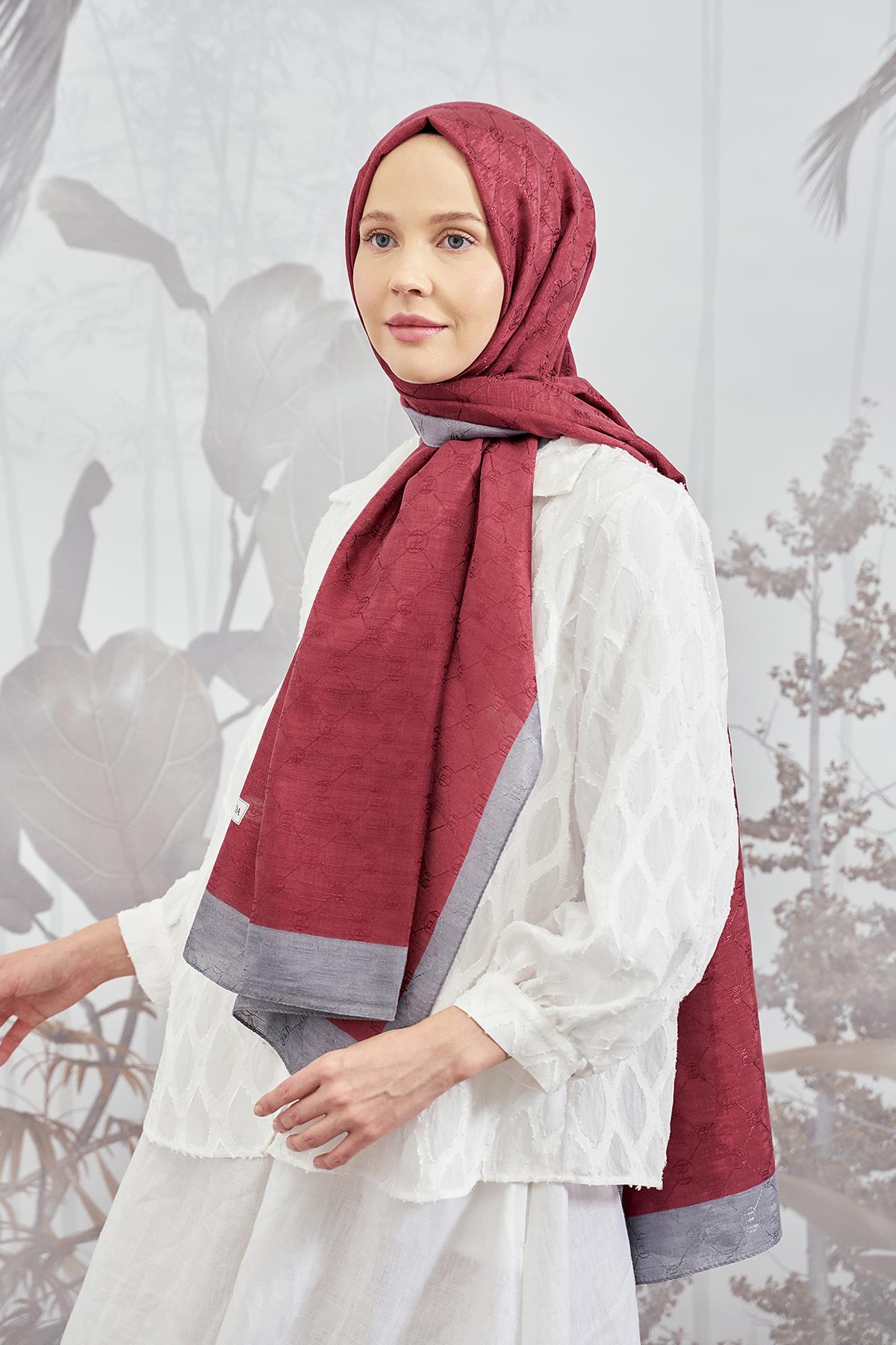 Armanda Zincir Monogram Desenli Şal 3042-Bordo Gri