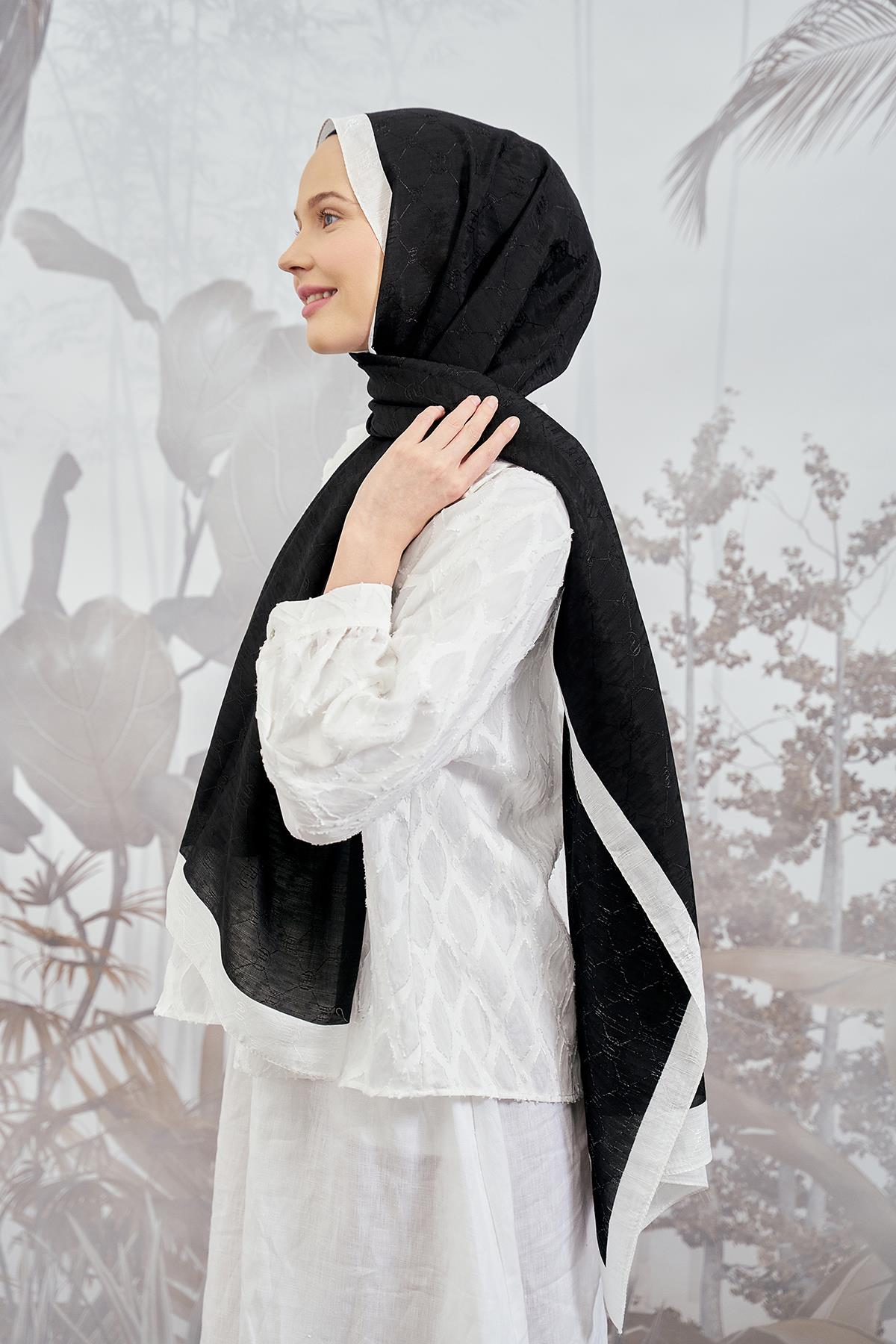 Armanda Zincir Monogram Desenli Şal 3042-Siyah