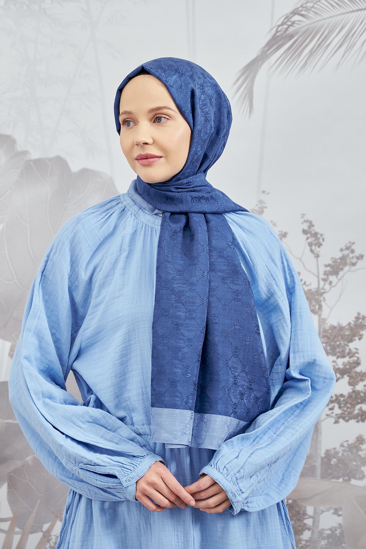 Armanda Zincir Monogram Desenli Şal 3042-İndigo