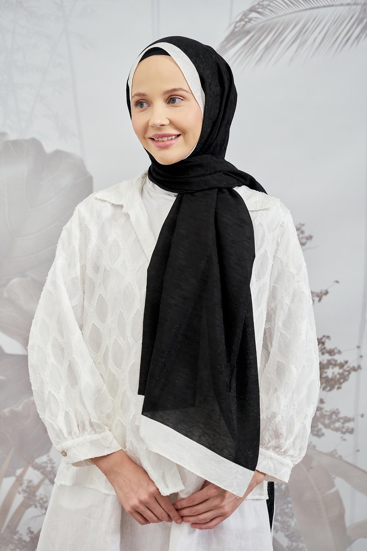 Armanda Zincir Monogram Desenli Şal 3042-Siyah