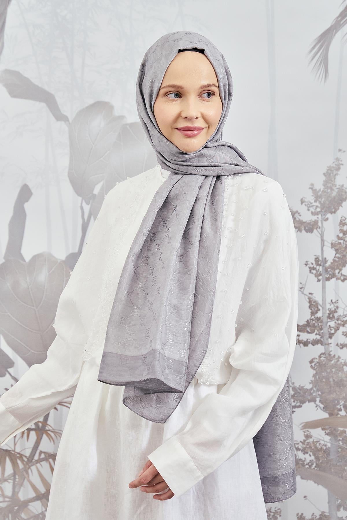 Armanda Zincir Monogram Desenli Şal 3042-Gri