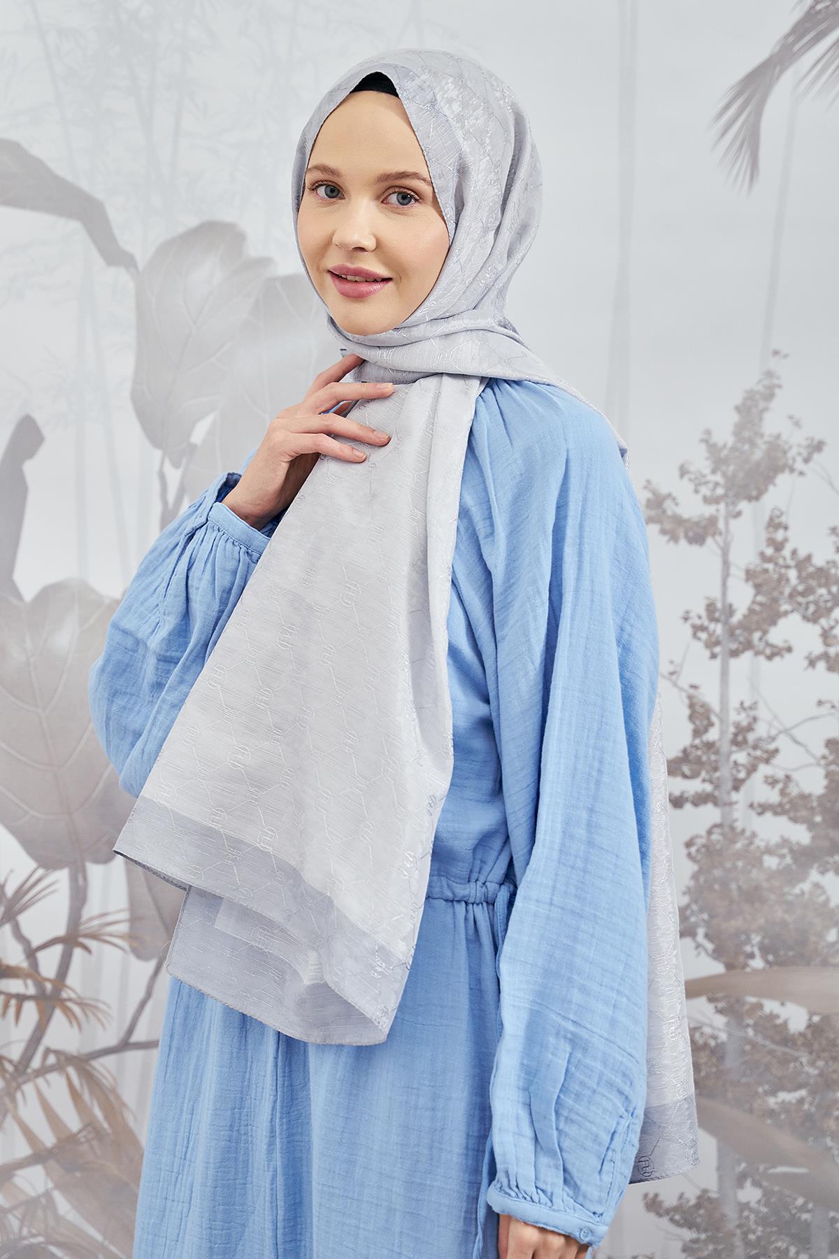 Armanda Zincir Monogram Desenli Şal 3042-Gümüş