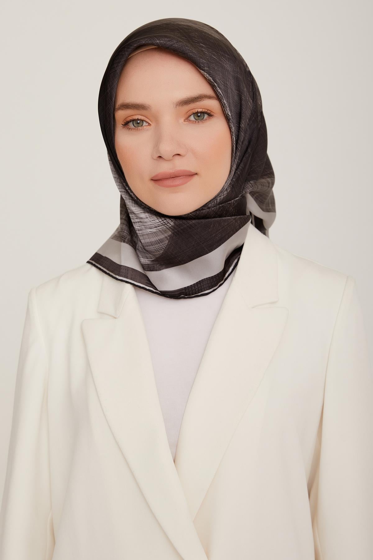 Armine İpek Saten Eşarp 8830D-03