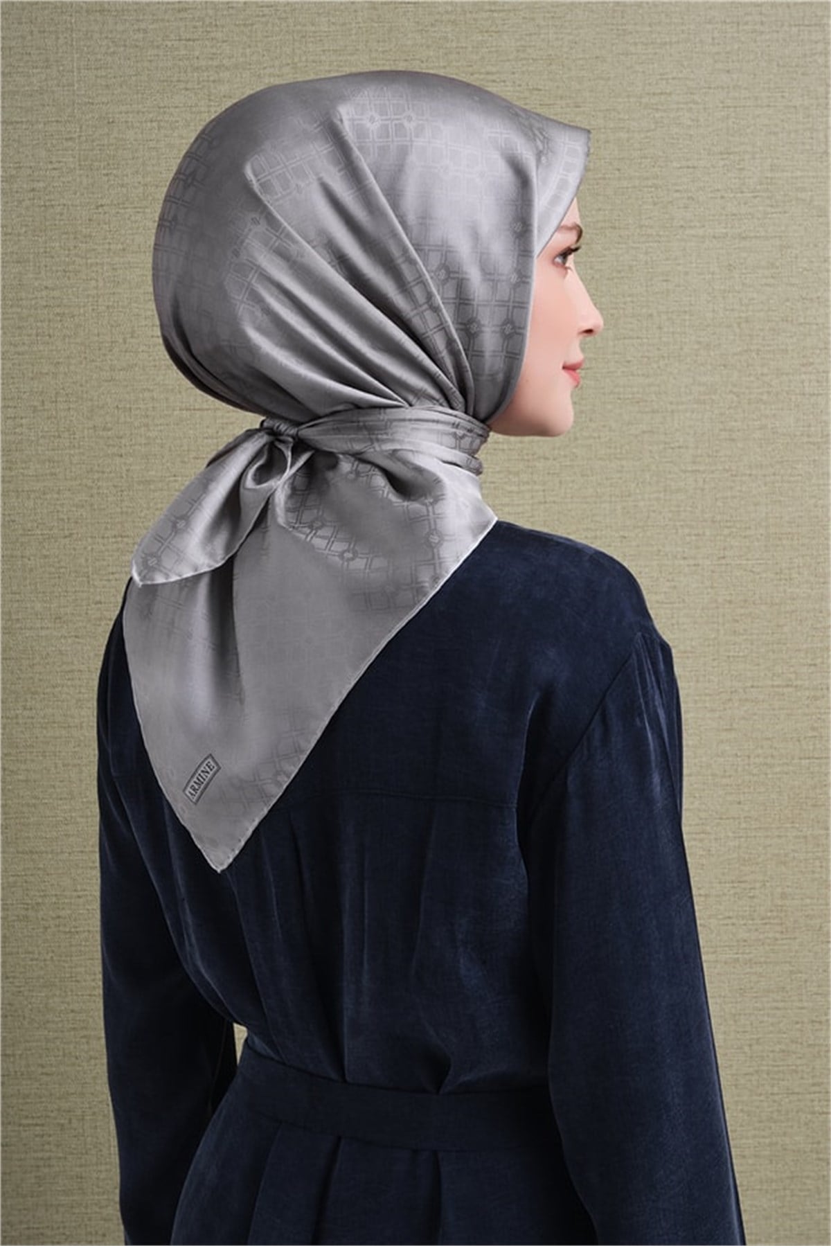Armine Jakarlı İpek Eşarp 9647D-84