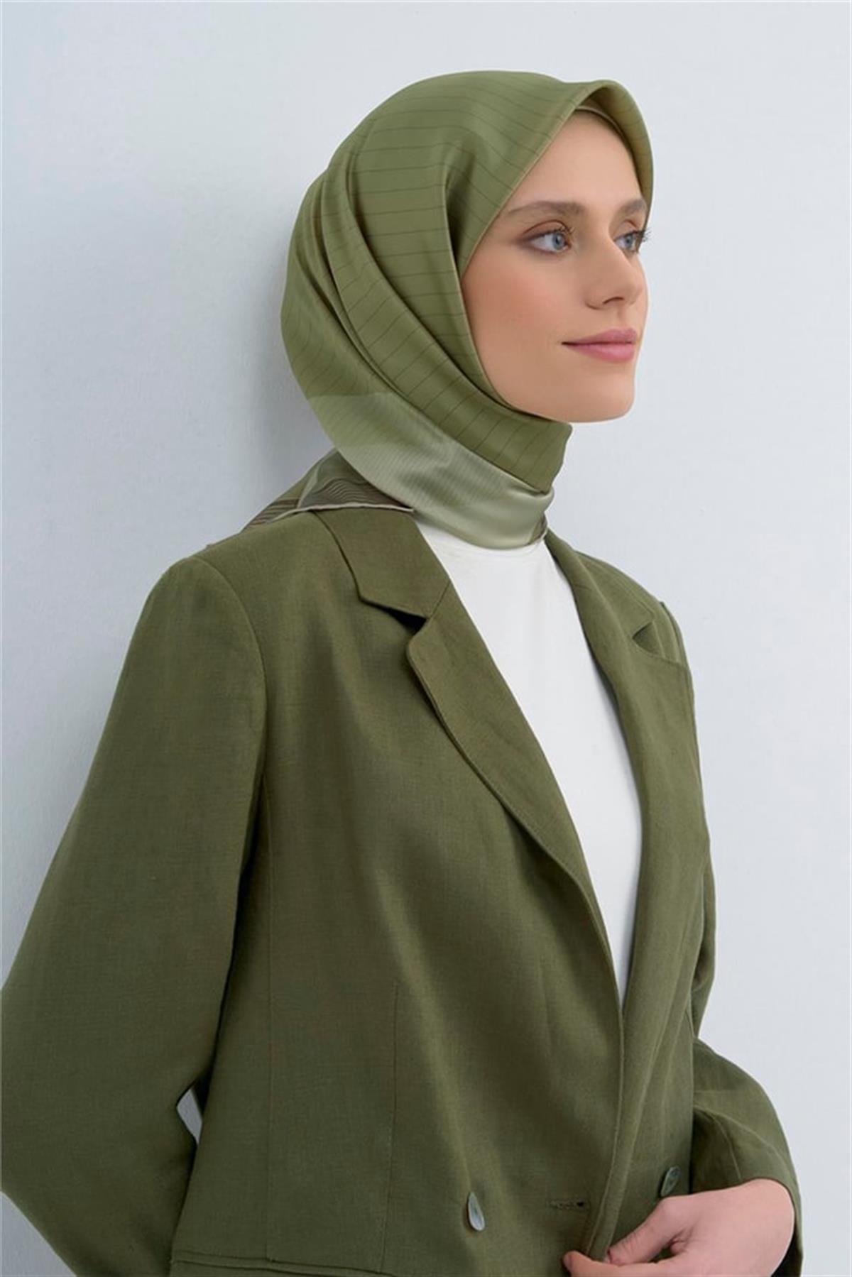 Armine Saten İpek Eşarp 9526D E26YA9526D01-36