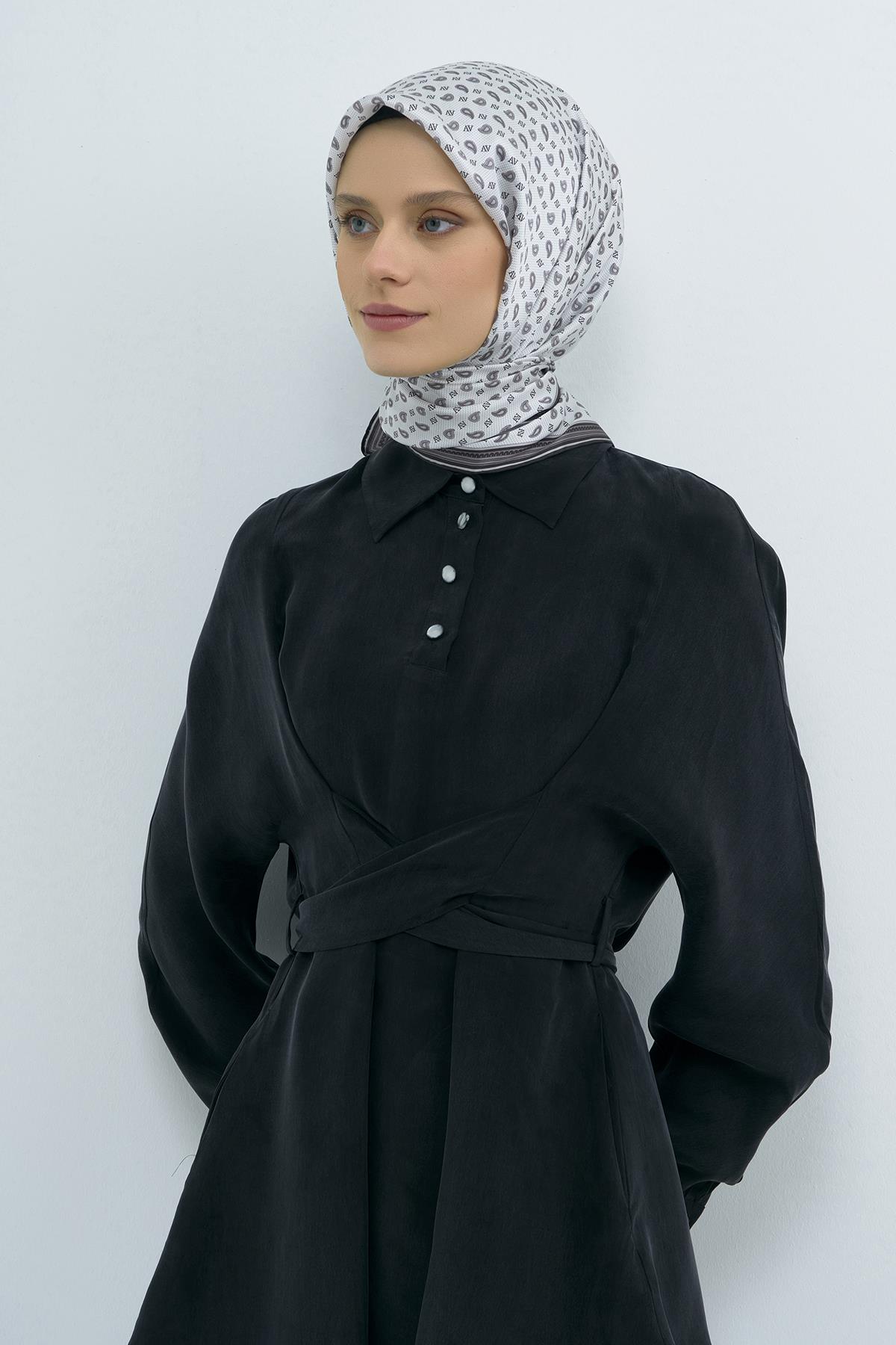 Armine Saten İpek Eşarp 9548D E26YA9548D01-50