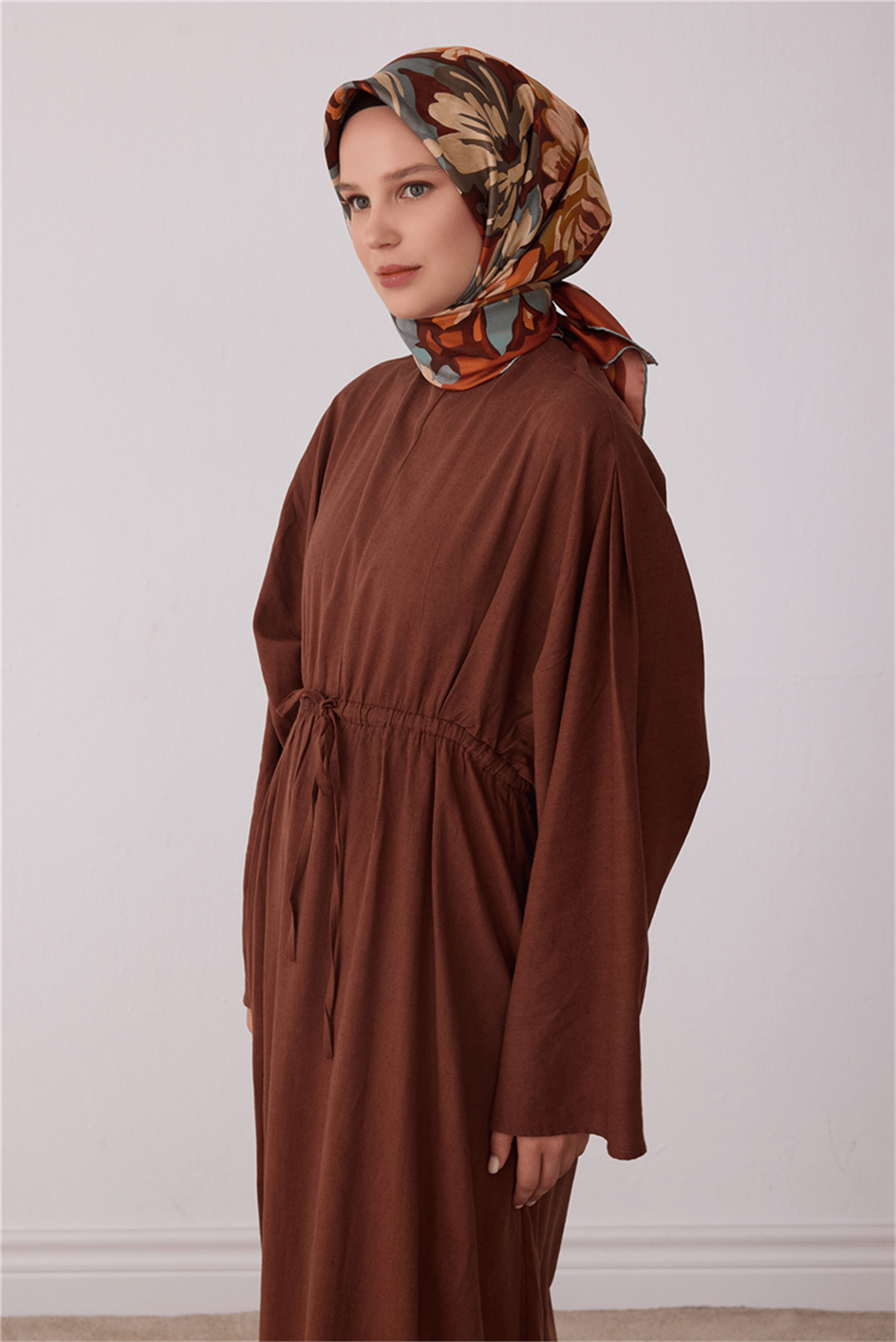 Belli Çiçek Desen Tivil İpek Eşarp E26KA4416D01-36