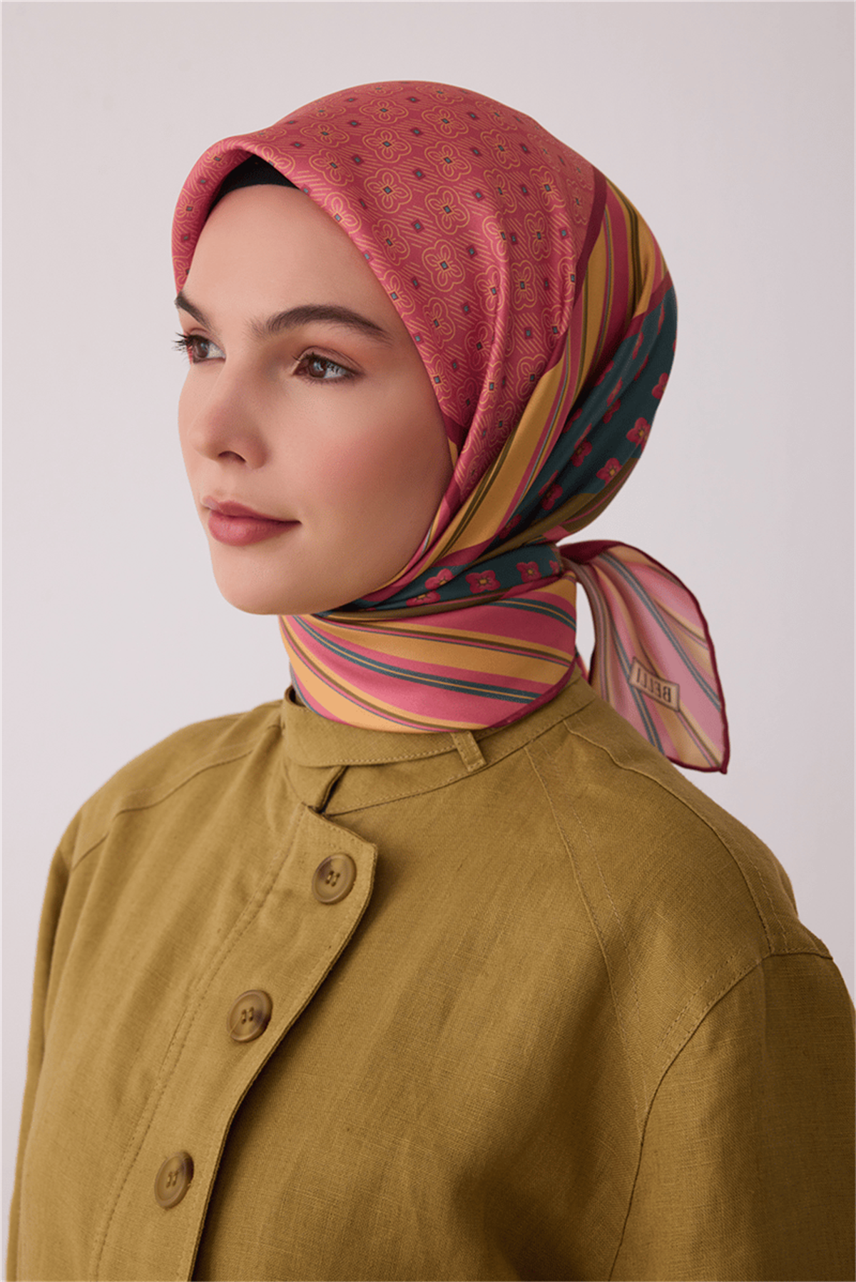 Belli Çiçek Desen Tivil İpek Eşarp E26KA4423D01-03