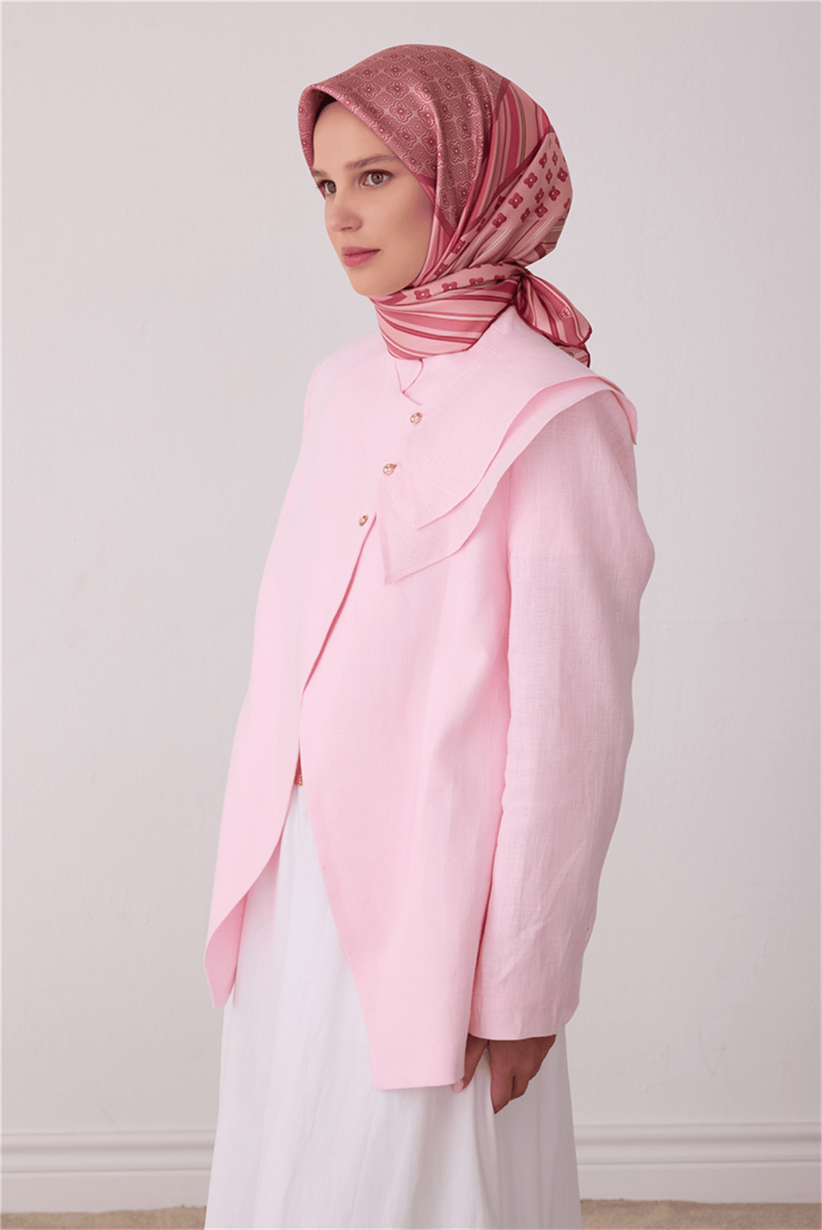 Belli Çiçek Desen Tivil İpek Eşarp E26KA4423D01-04