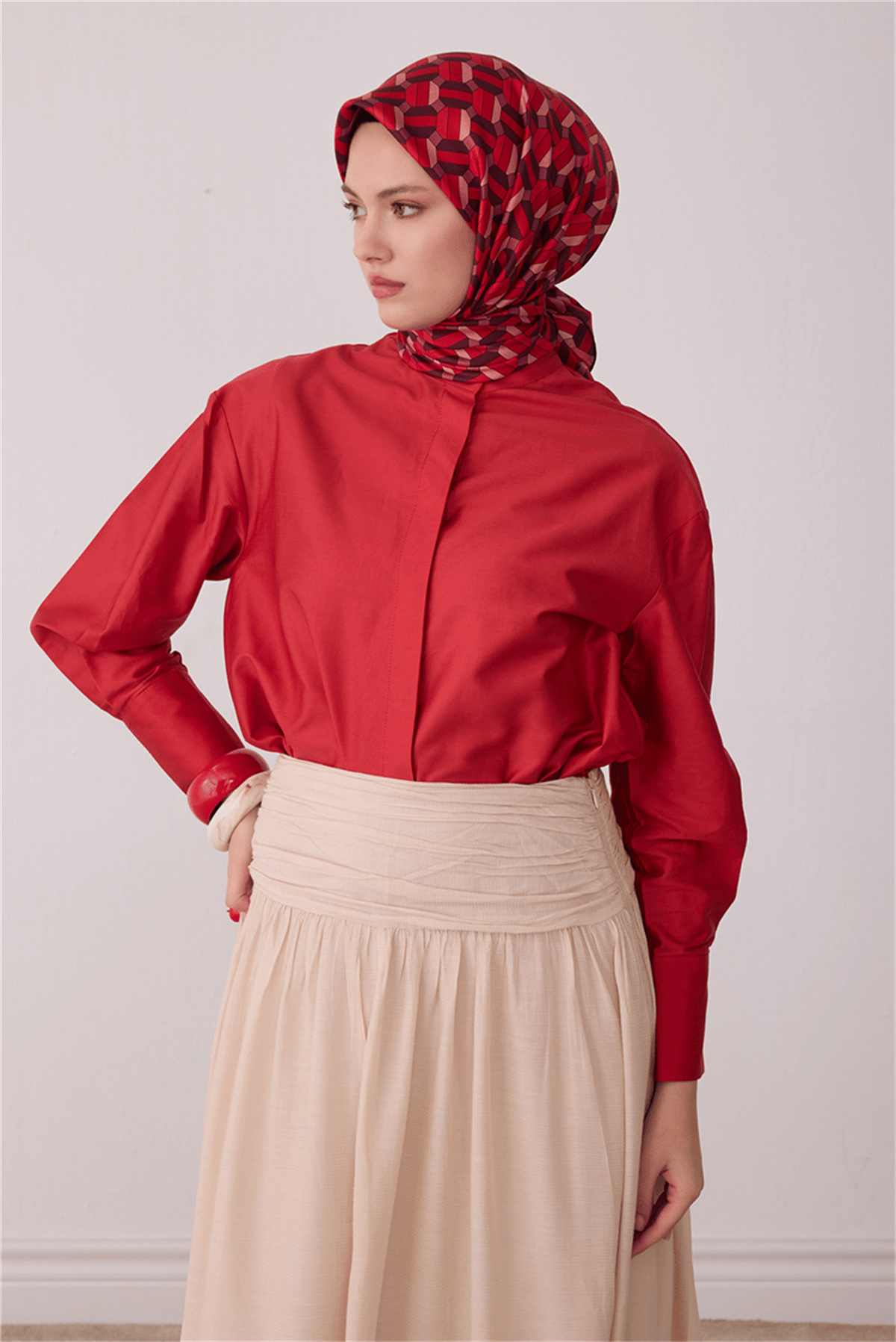 Belli Geometrik Desen Tivil İpek Eşarp E26KA4407D01-36