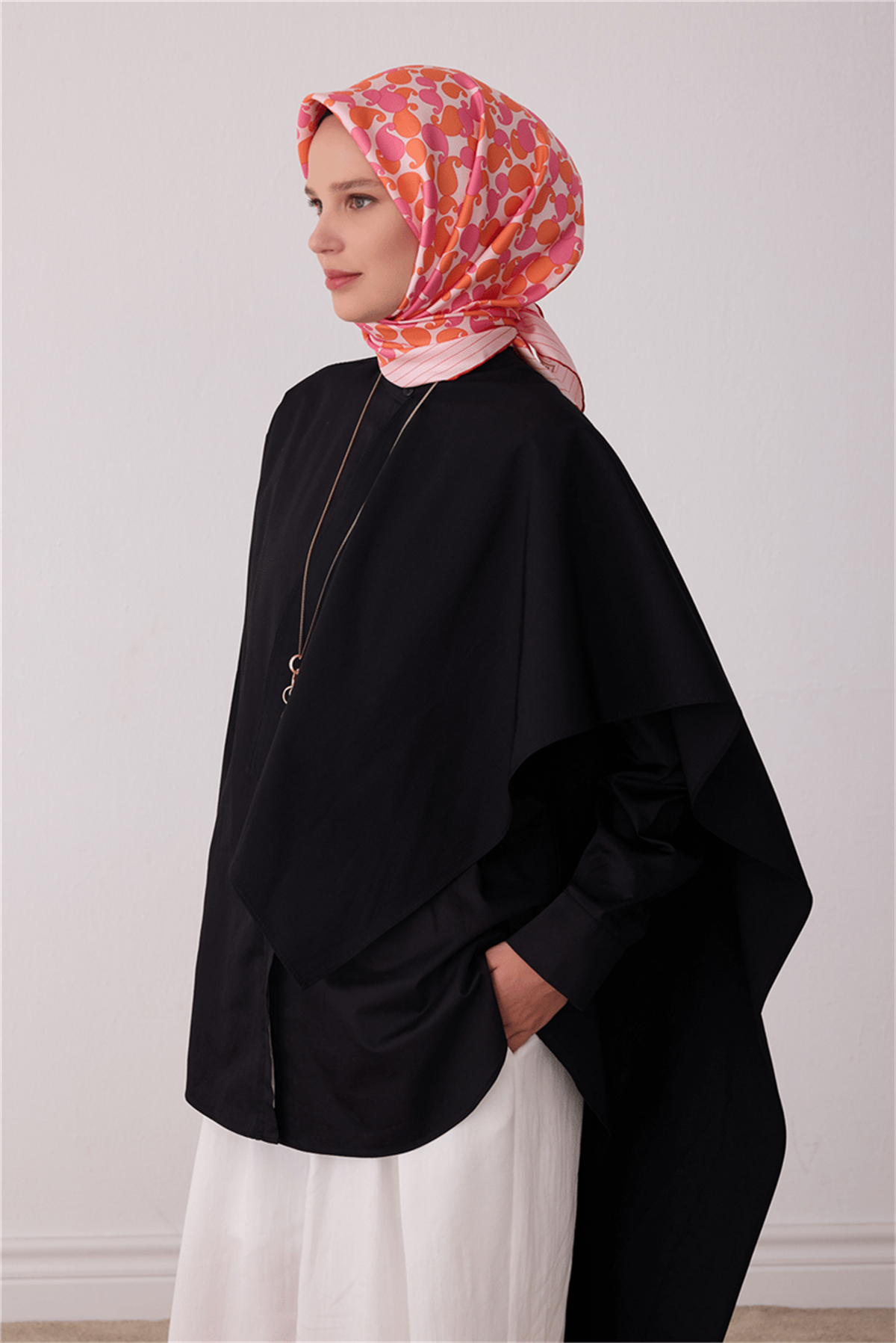 Belli Geometrik Desen Tivil İpek Eşarp E26KA4422D02-53