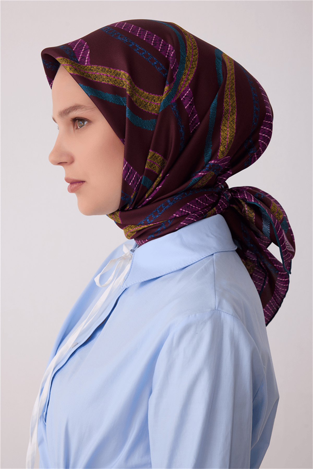 Belli Geometrik Desen Tivil İpek Eşarp E26KA4424D01-83